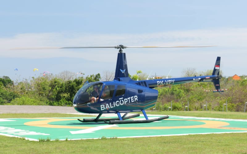 Helicopter Bali Tour: Seminyak & Double Six Beach - main image