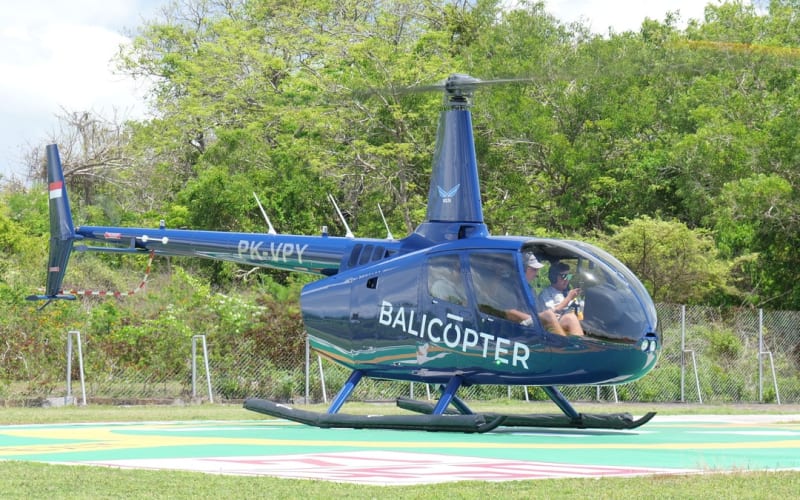 Helicopter Bali Tour: Uluwatu, GWK & Melasti Coast - main image
