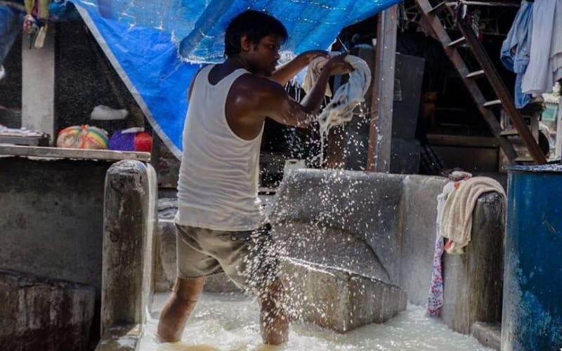 Mumbai Dhobi Ghat & Dharavi Local Train Tour - main image