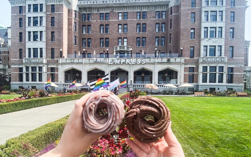 Victoria Scenic Holiday Donut & Walking Tour - main image