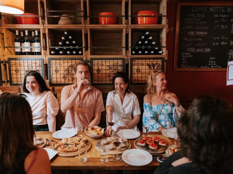 Florence: Guided Food & Wine Tour in Oltrarno Neighborhood - main image