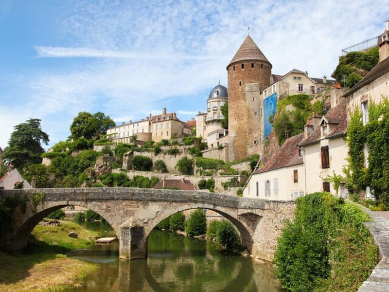 Historic fortified town of Semur-en-Auxois with river views visited on a Burgundy day trip from Dijon