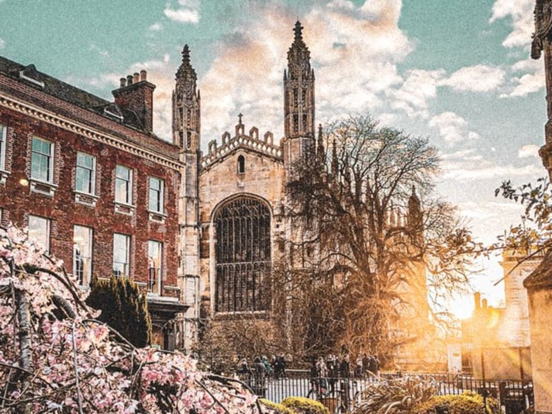 Discover Cambridge with 4 Self Guided Winter Audio Tours - main image