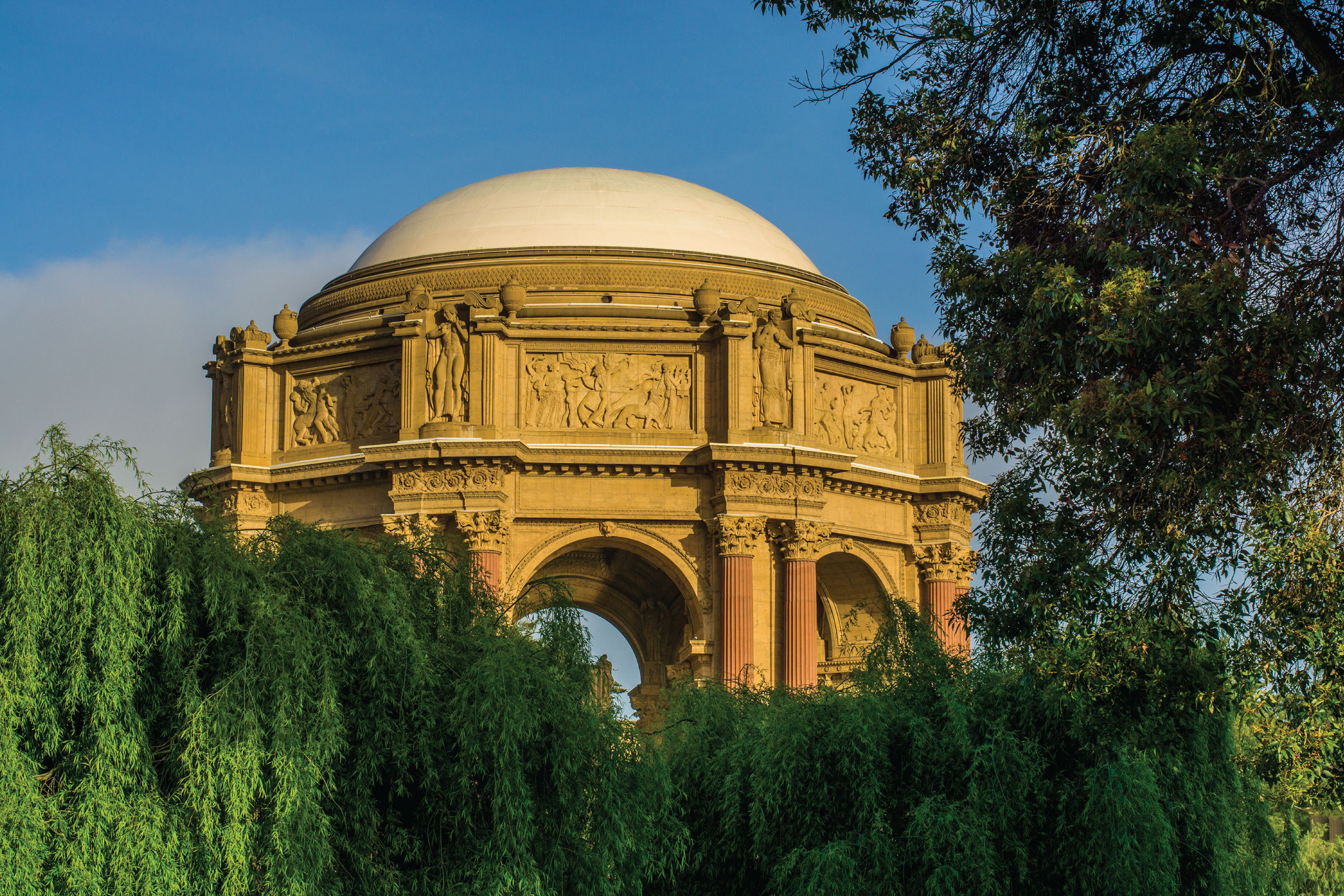 The weeping women statues