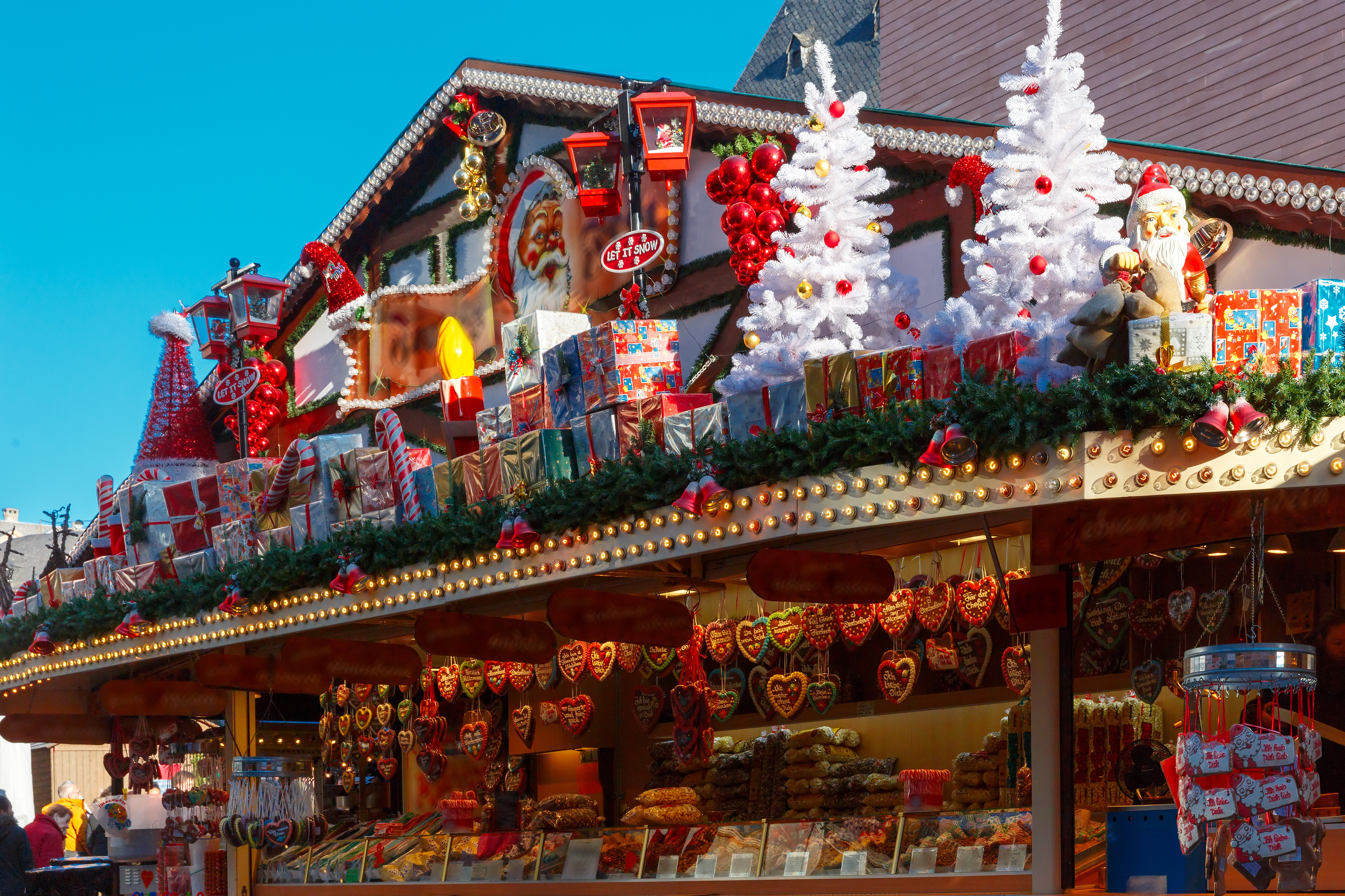 Petite France & Advent Village 1