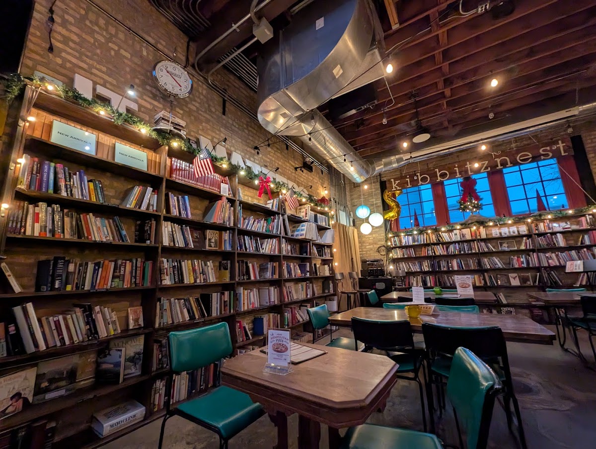 kibbitznest books, brews & blarney