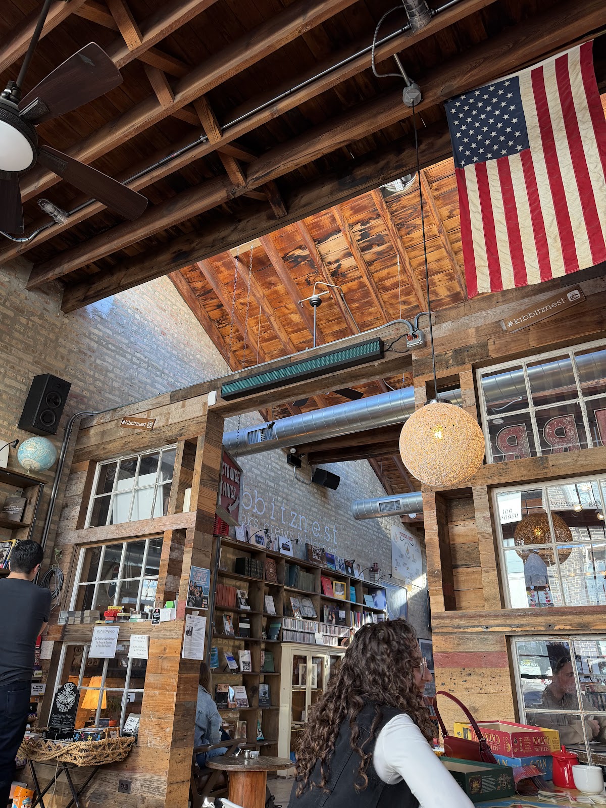 kibbitznest books, brews & blarney