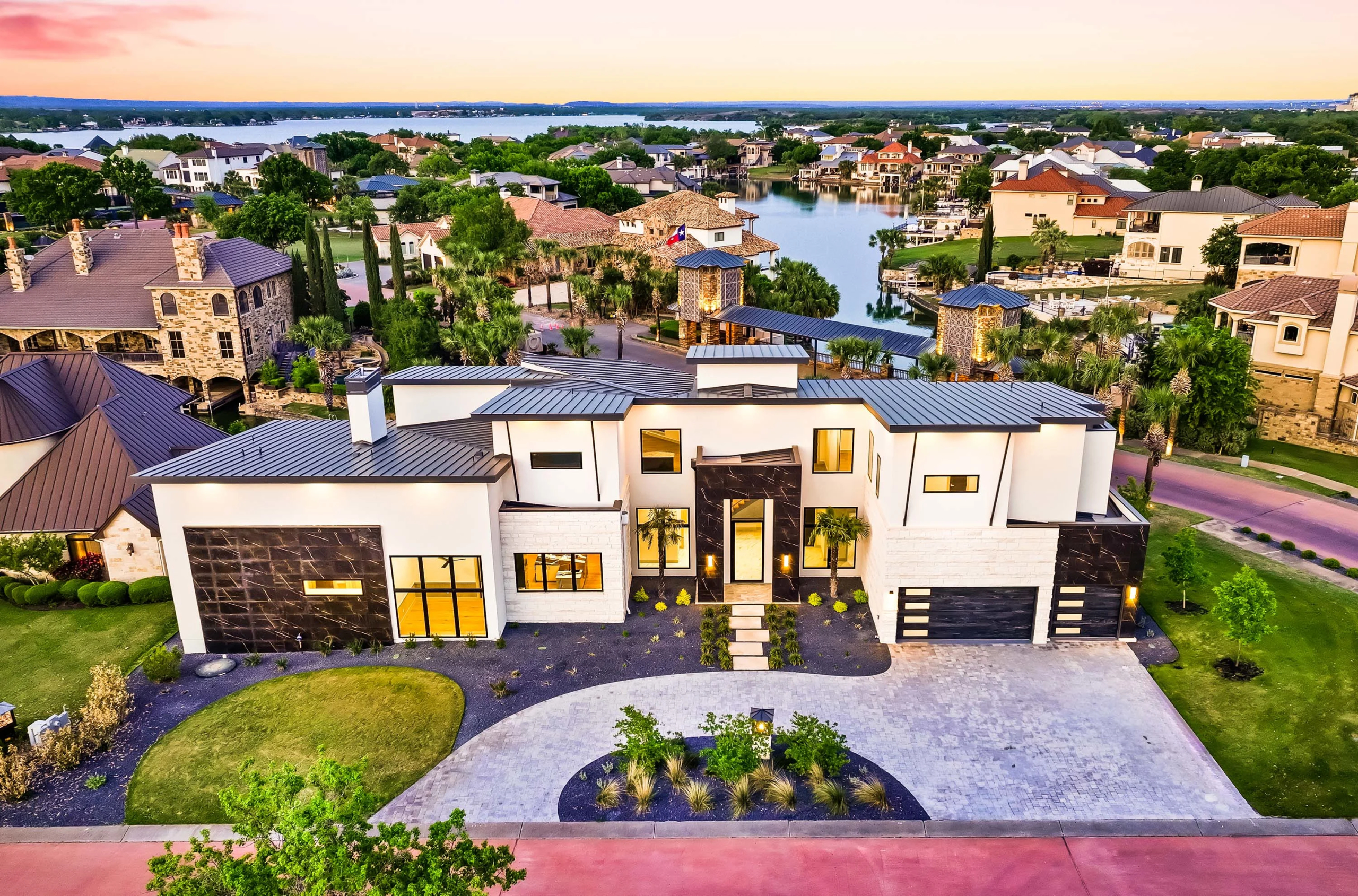 81 Applehead Island Drive, Horseshoe Bay, TX | Luxury Real Estate | Concierge Auctions