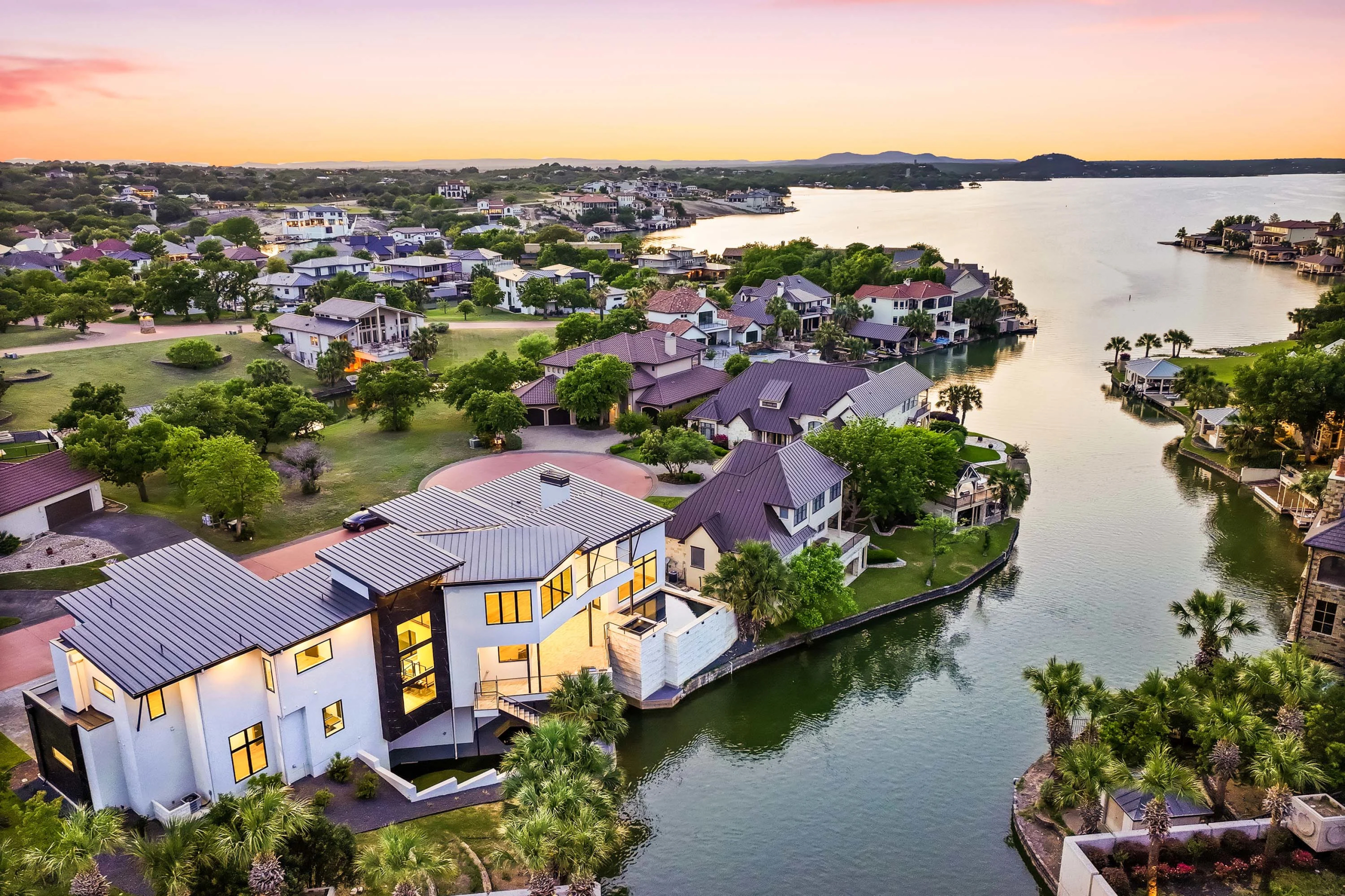 81 Applehead Island Drive, Horseshoe Bay, TX | Luxury Real Estate | Concierge Auctions