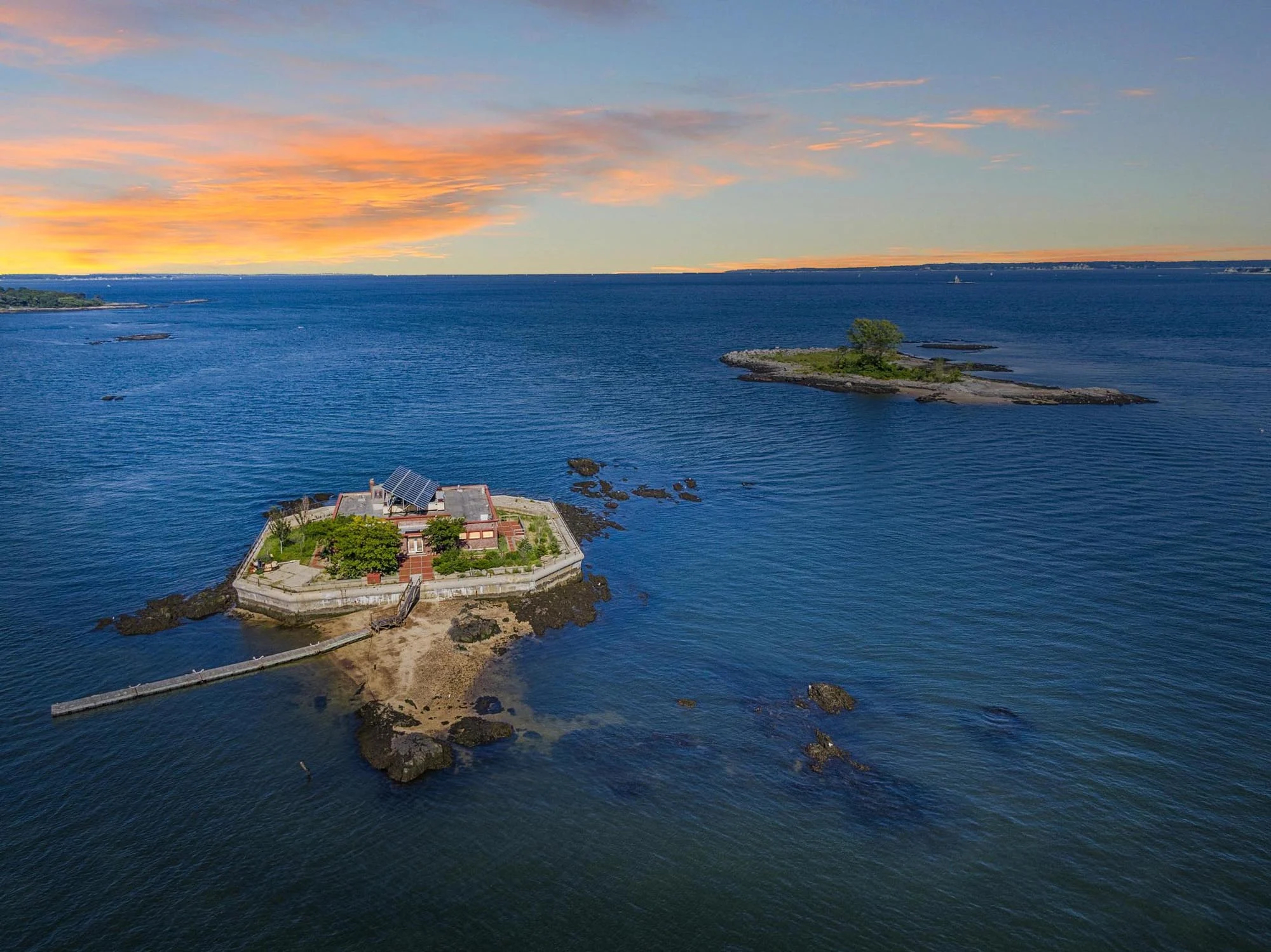 1 Columbia Island | New Rochelle, NY | Luxury Real Estate | Concierge Auctions