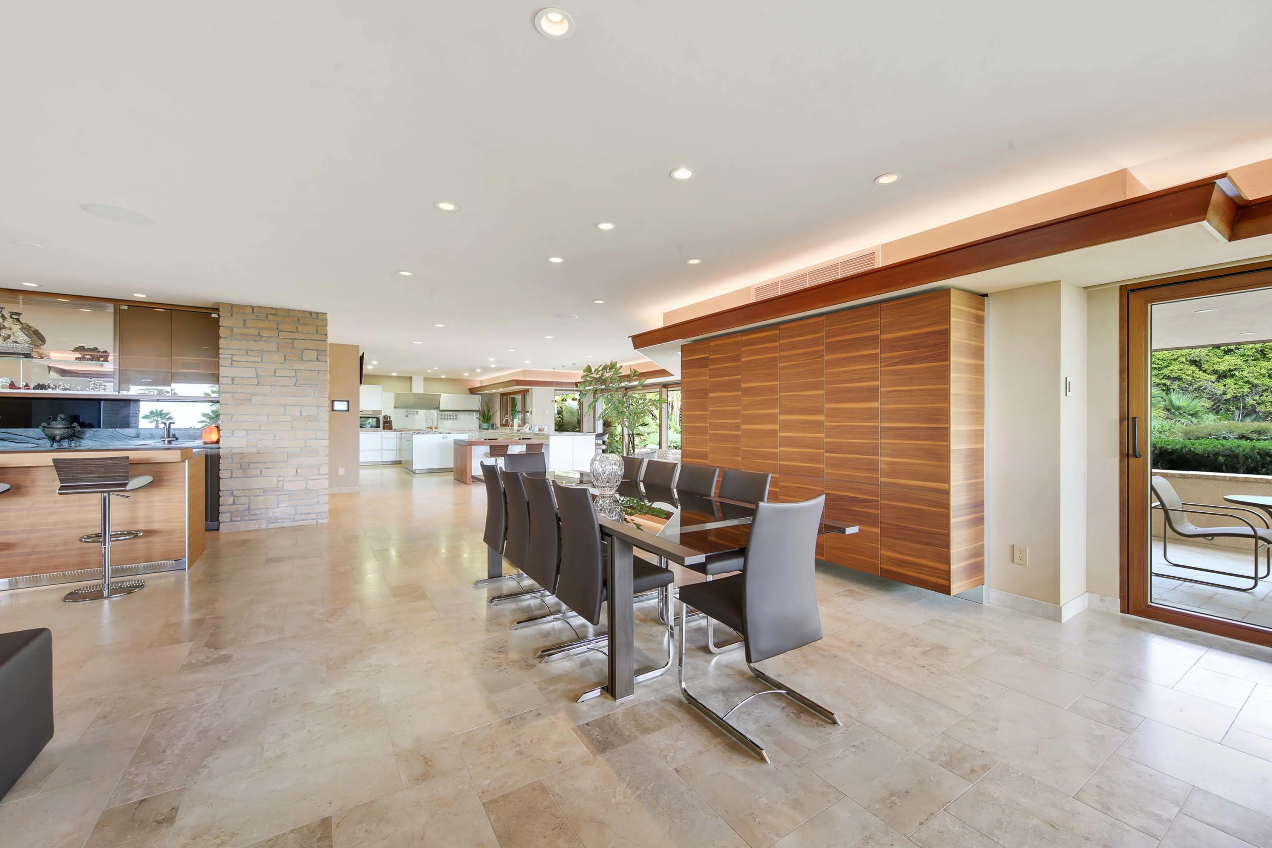1213 Skylark Drive | La Jolla, California | Luxury Real Estate