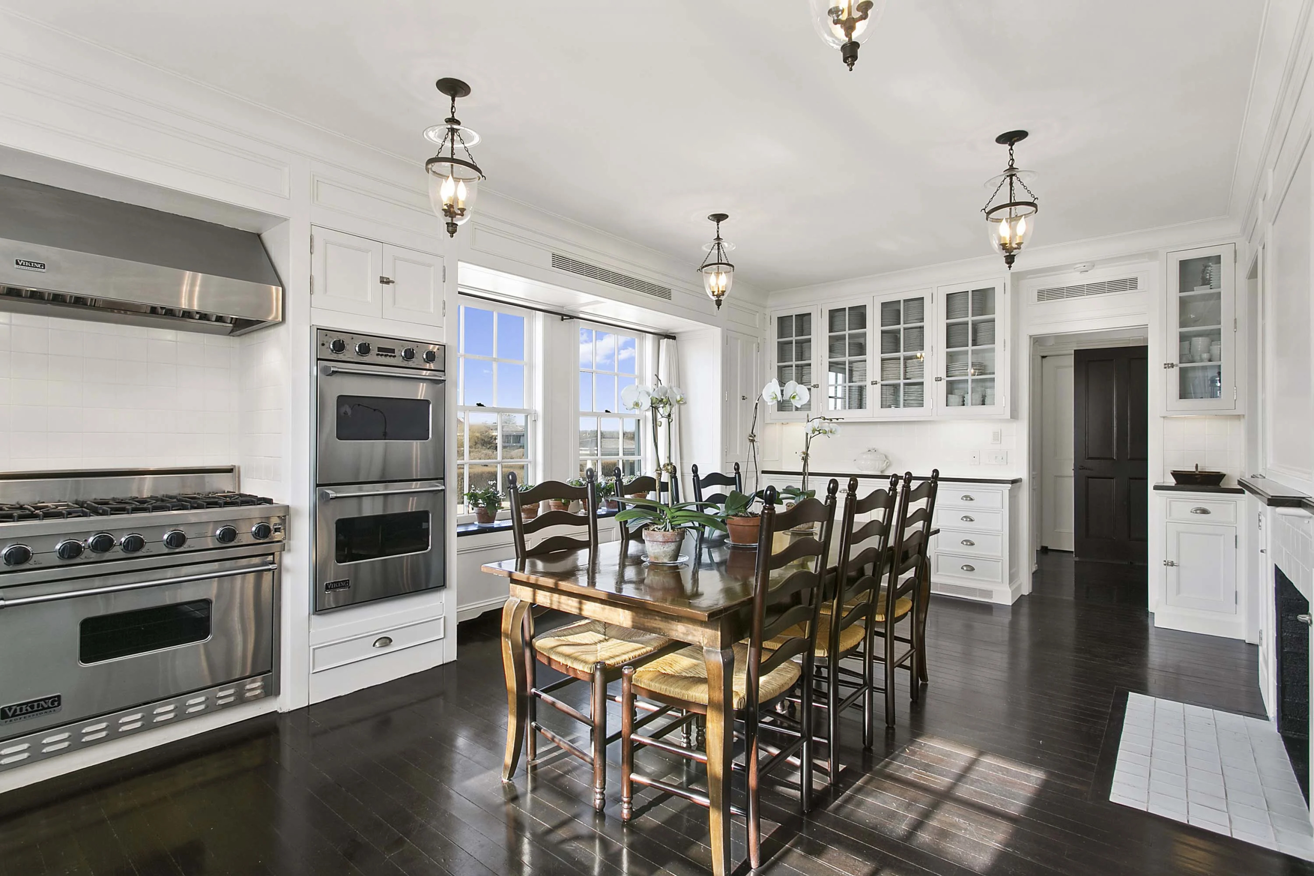376 Gin Lane, Southampton, New York | Luxury Real Estate | Concierge Auction
