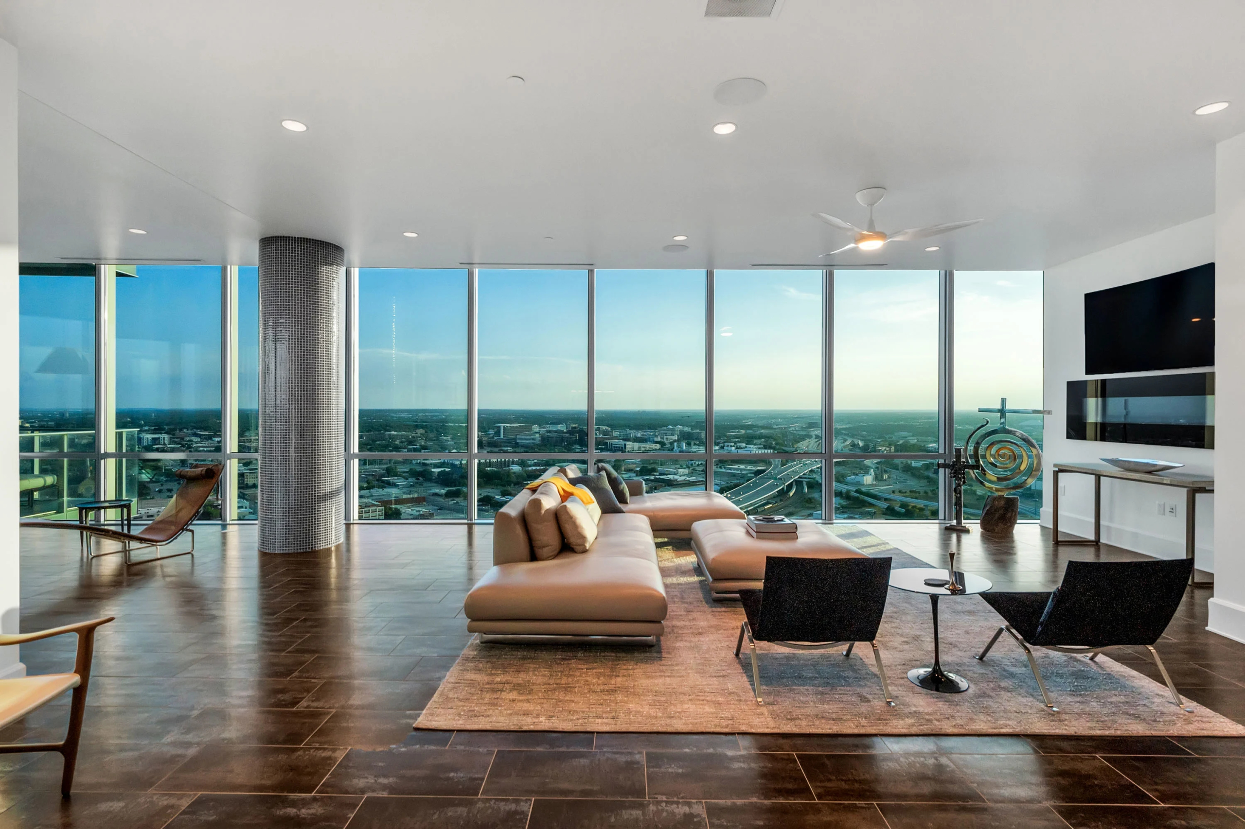 1301 Throckmorton Street #2703 | Fort Worth, TX | Luxury Real Estate | Concierge Auctions