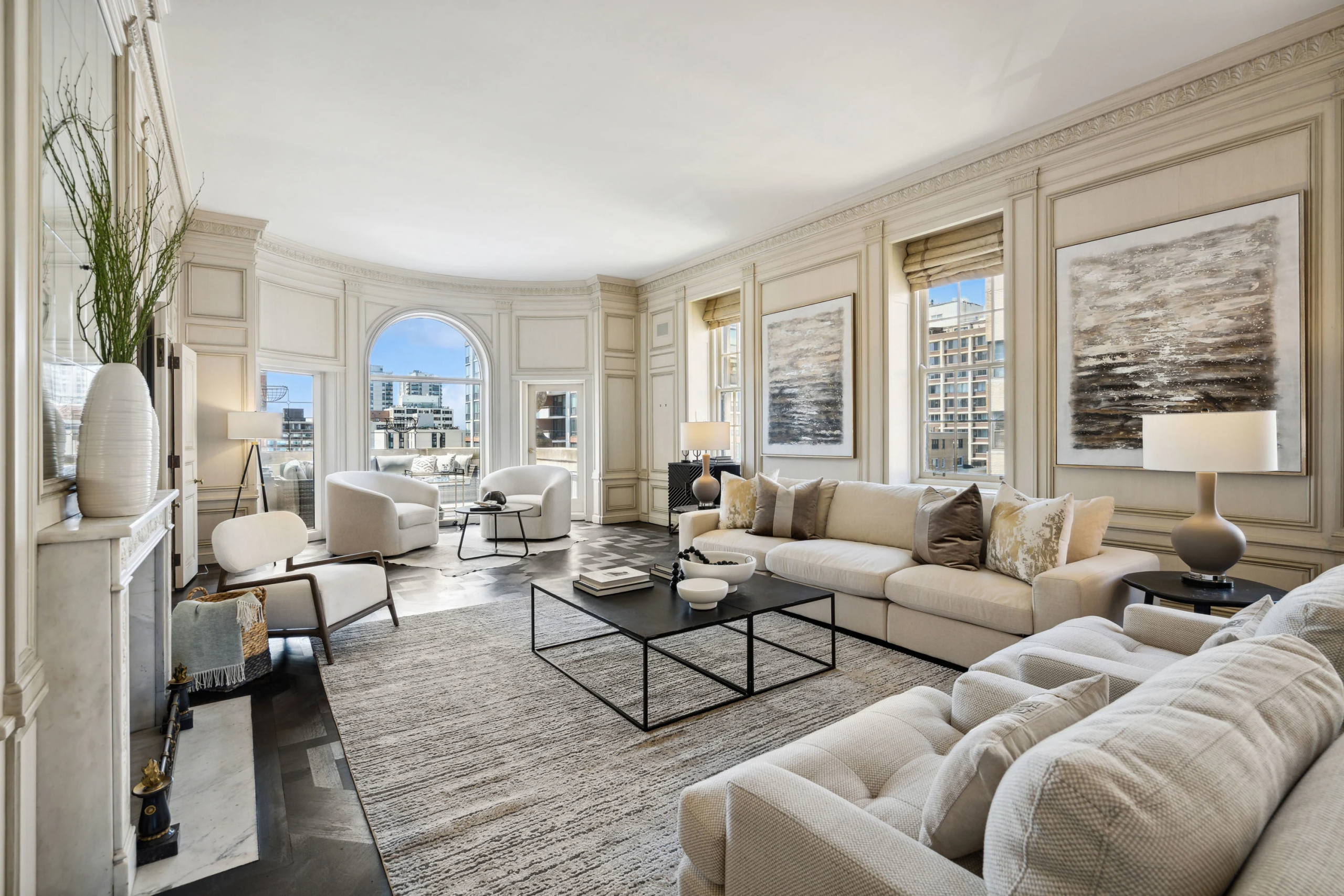 1325 North Astor Street #13 | Chicago, IL | Luxury Real Estate | Concierge Auctions