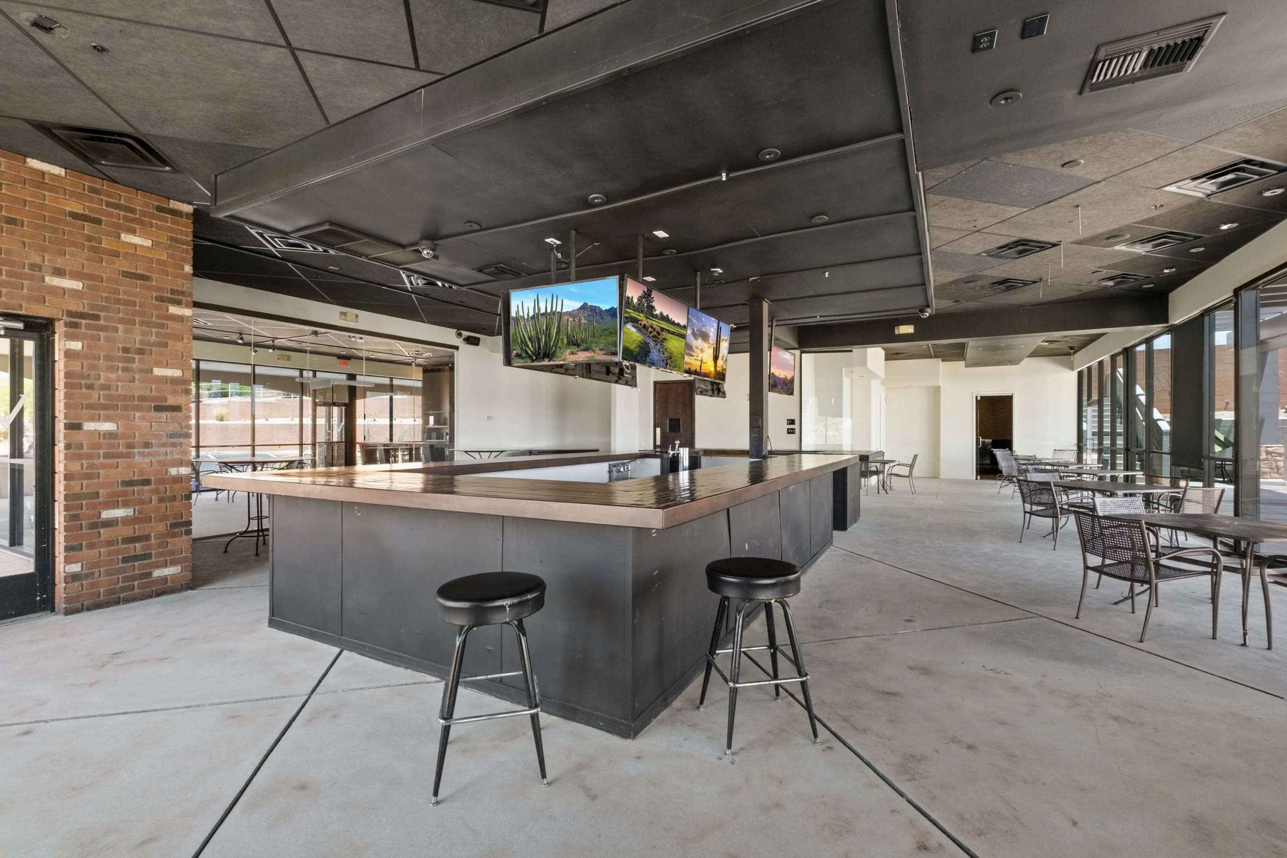 14815 E Shea Boulevard Unit 4, Fountain Hills, AZ | Luxury Real Estate | Concierge Auctions