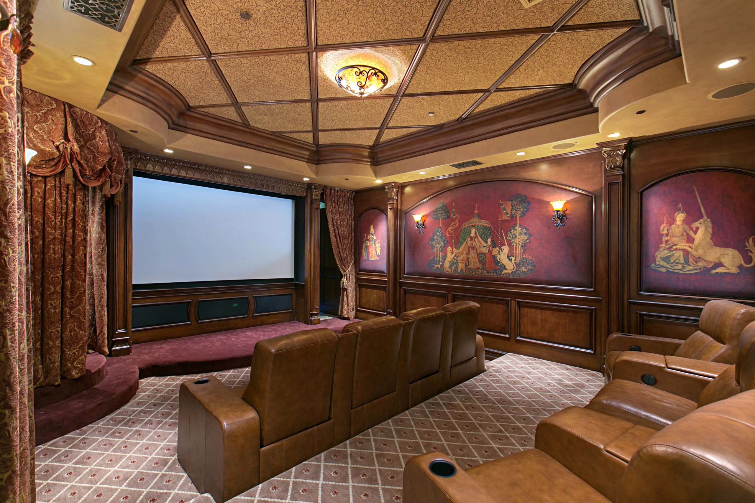 Rancho Santa Fe, CA | Luxury Real Estate