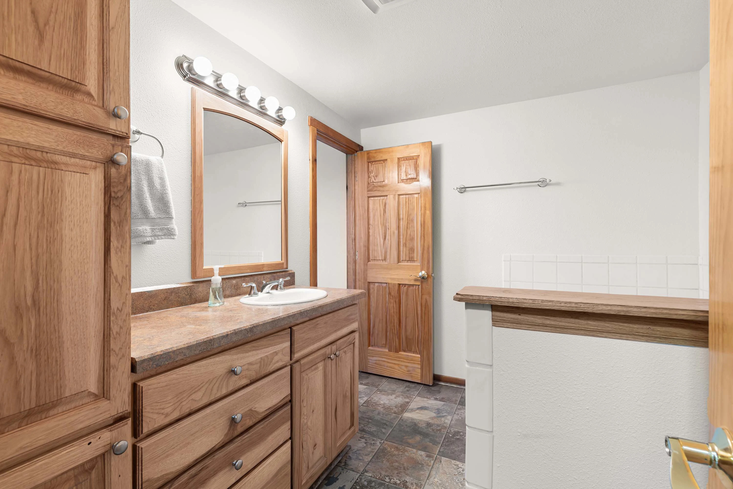 47 Horny Toad Trail South, Belfry, Billings Area, Montana | Luxury Real Estate | Concierge Auctions
