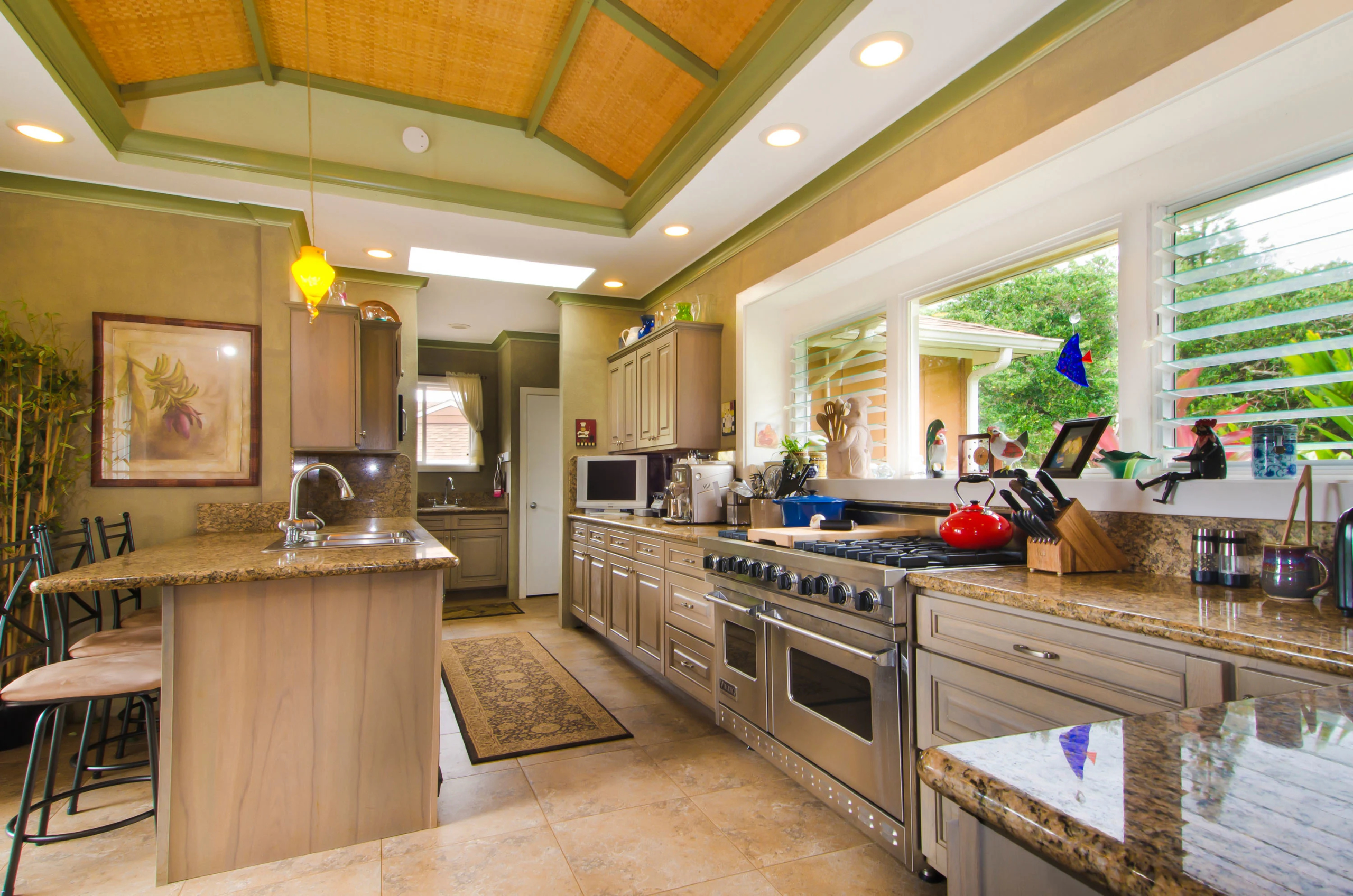 2-2131-Z Kaumualii Highway | Kalaheo, Hawaii | Luxury Real Estate