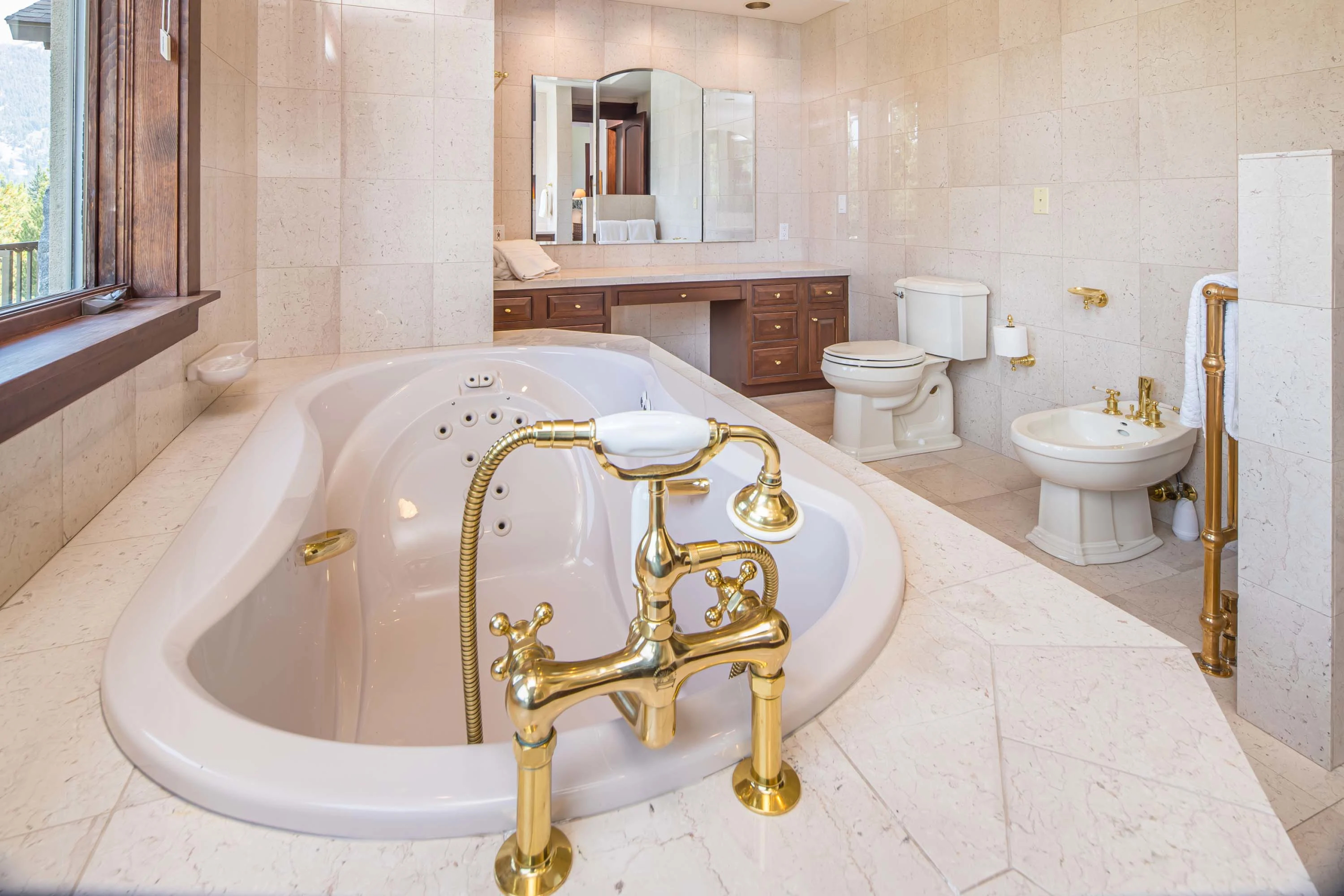 55 Wind Dancer Lane, Big Sky, Montana | Concierge Auctions | Luxury Real Estate