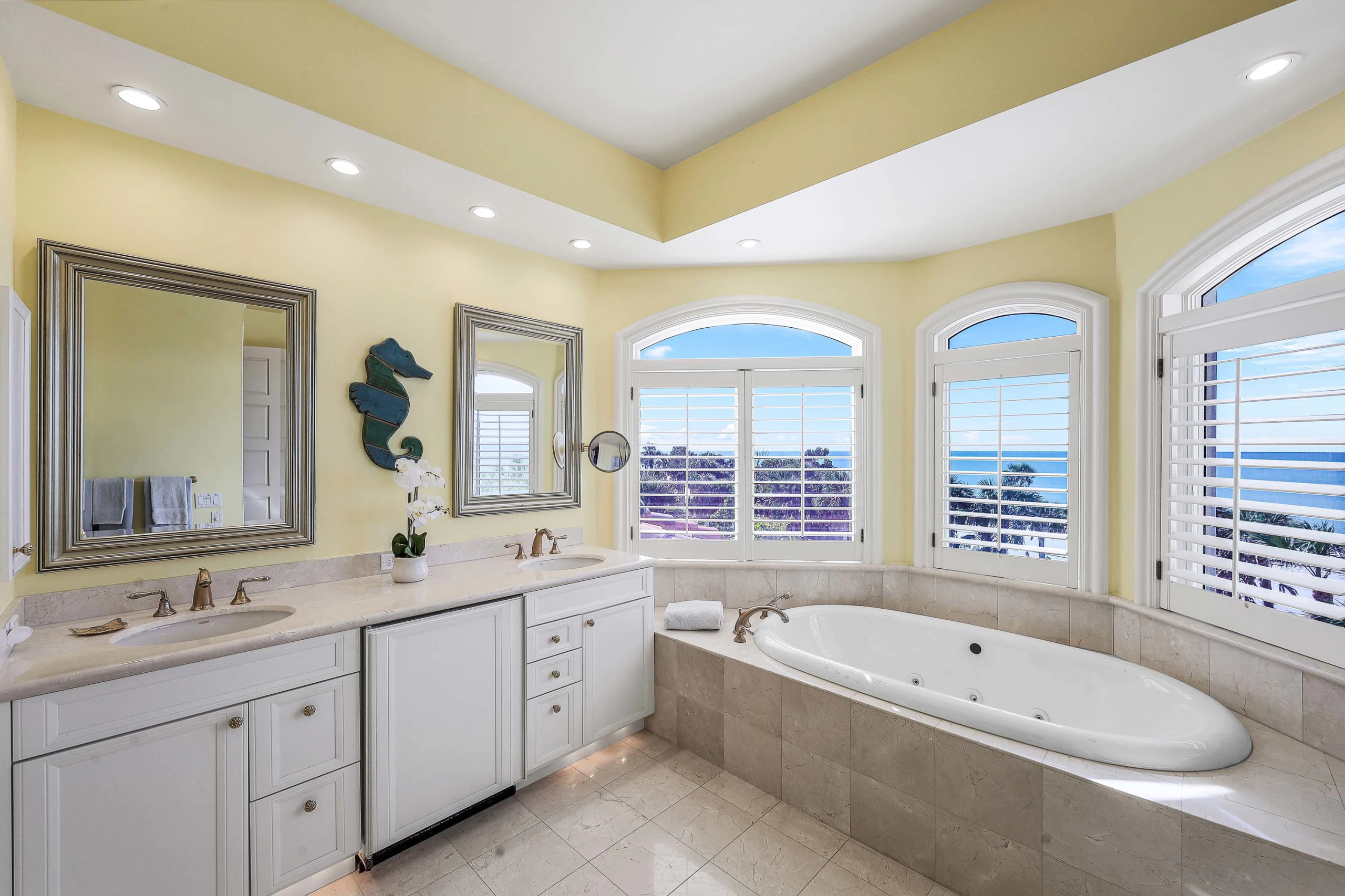 7425 Bay Colony Drive, Naples, Florida | The Strand at the Colony of Pelican Bay | Luxury Real Estate | Concierge Auctions