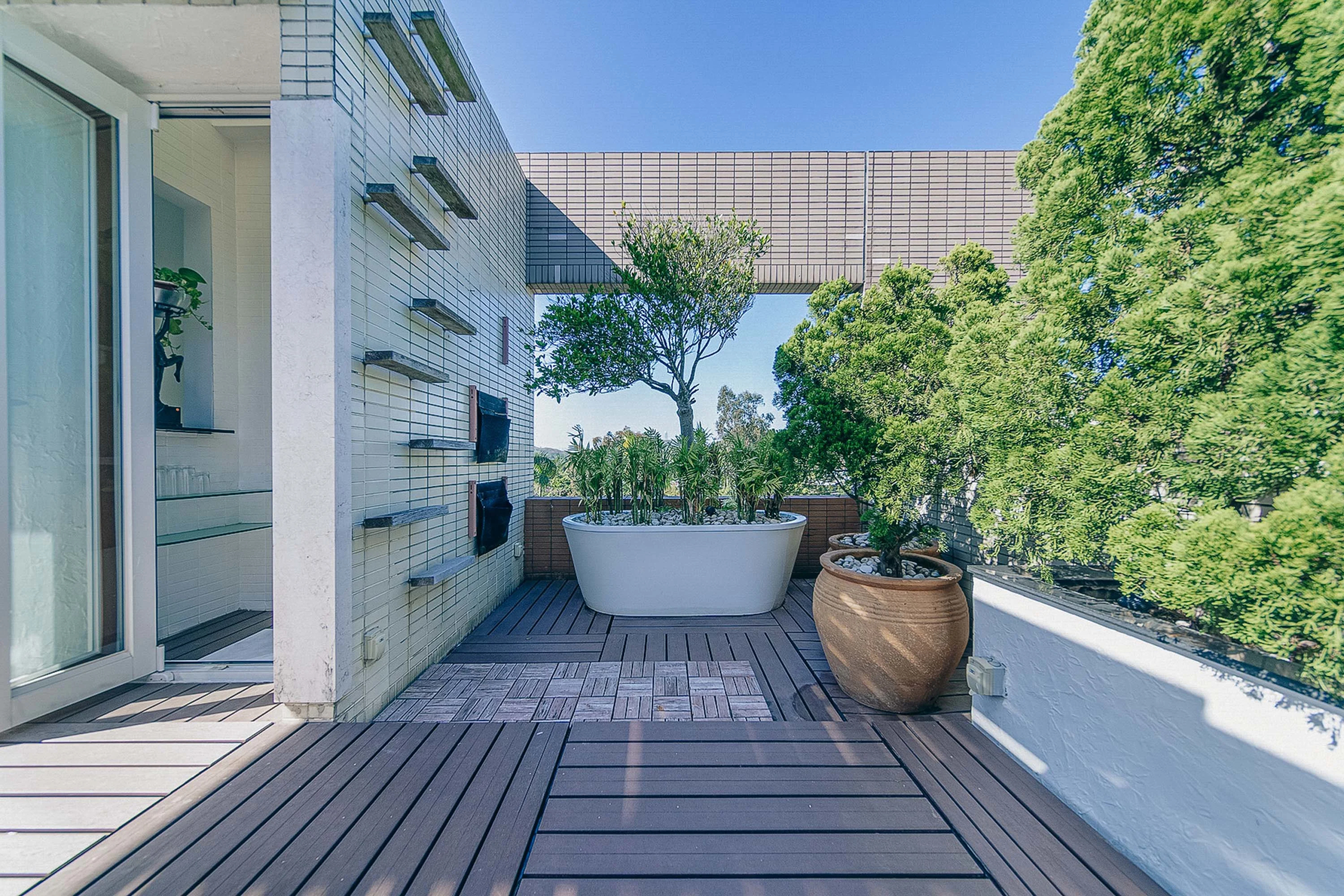 Miami Crescent, 328 Fan Kam Road, New Territories, Hong Kong, China | Luxury Real Estate | Concierge Auctions