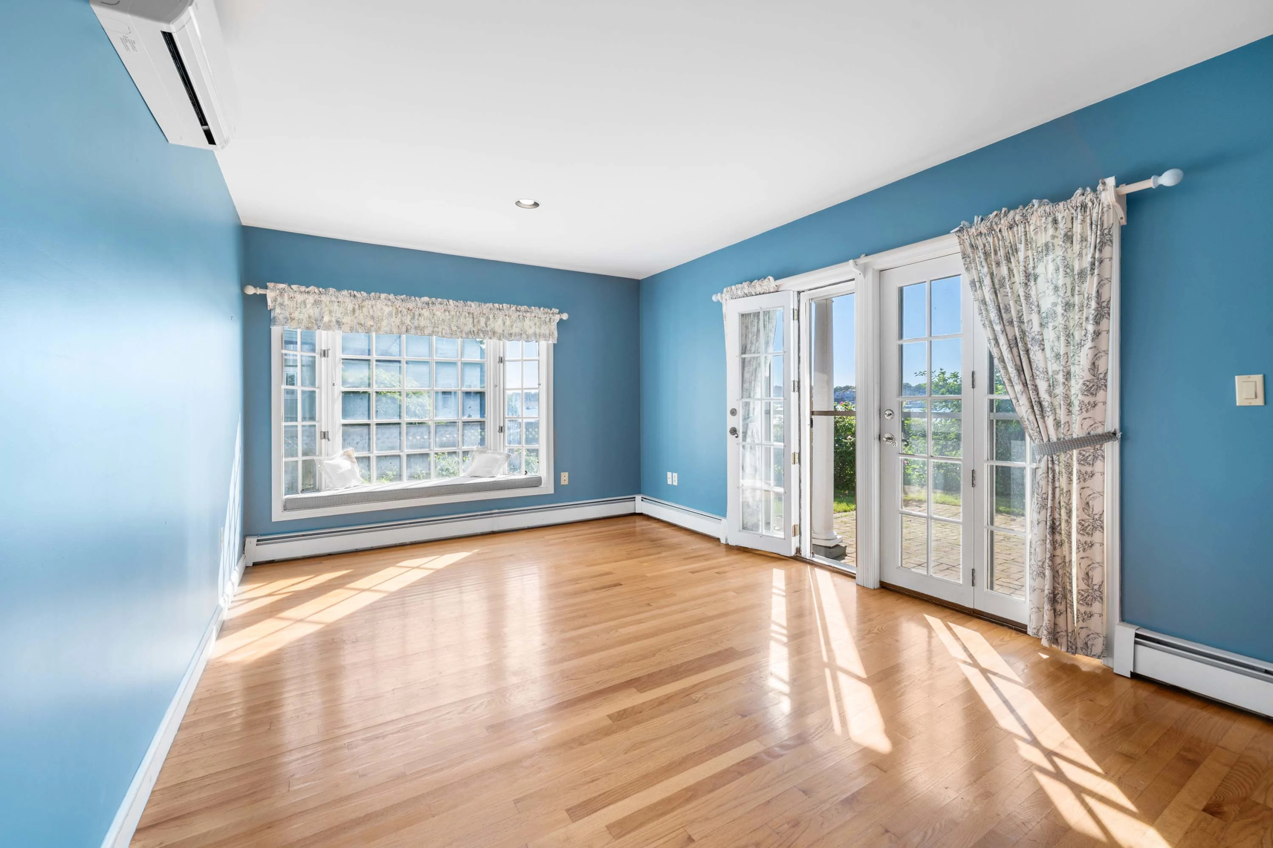 2 Foster Street, Marblehead Neck, North Shore Boston, Massachusetts | Luxury Real Estate | Concierge Auctions