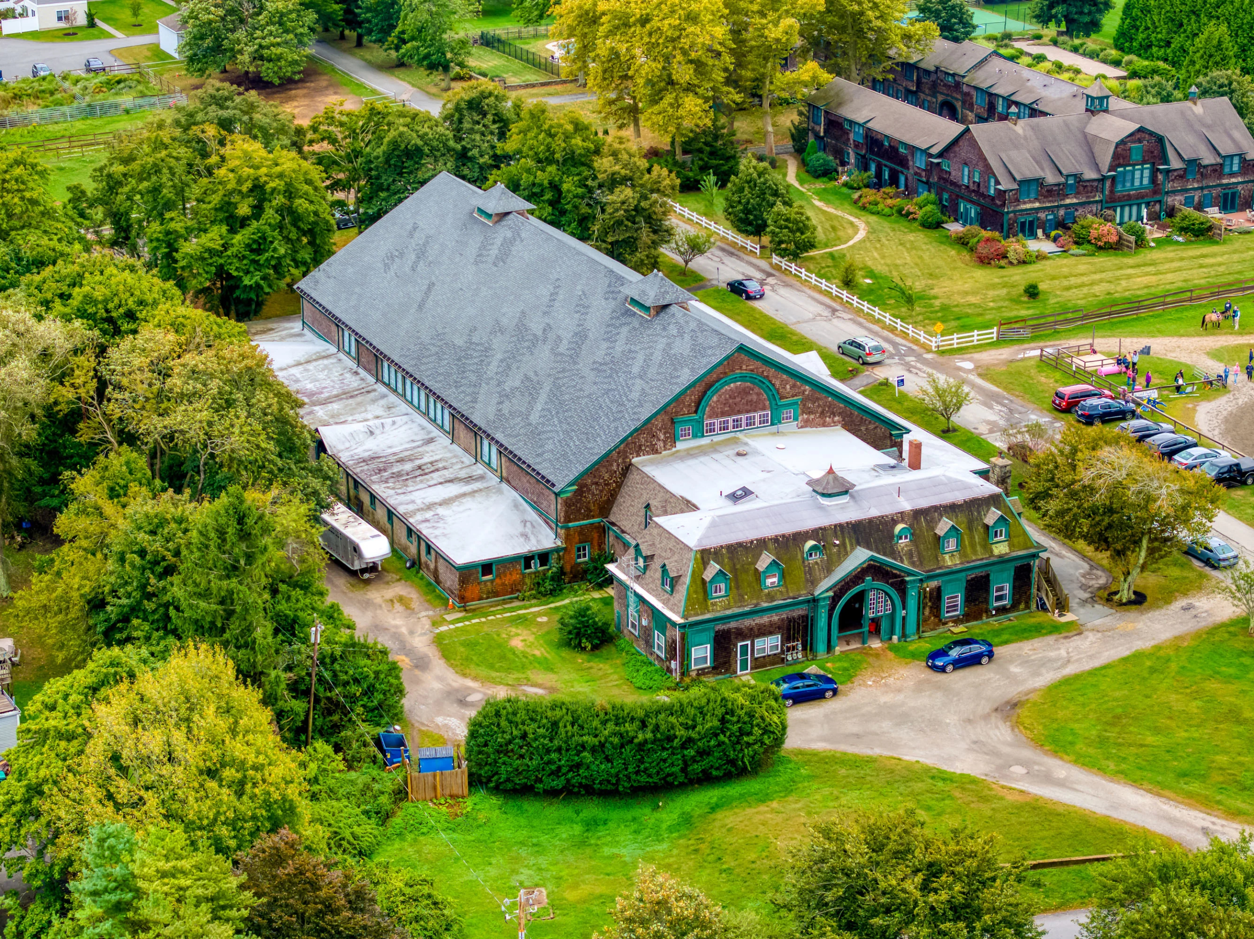 Sandy Point Farm | Portsmouth, RI | Luxury Real Estate | Concierge Auctions