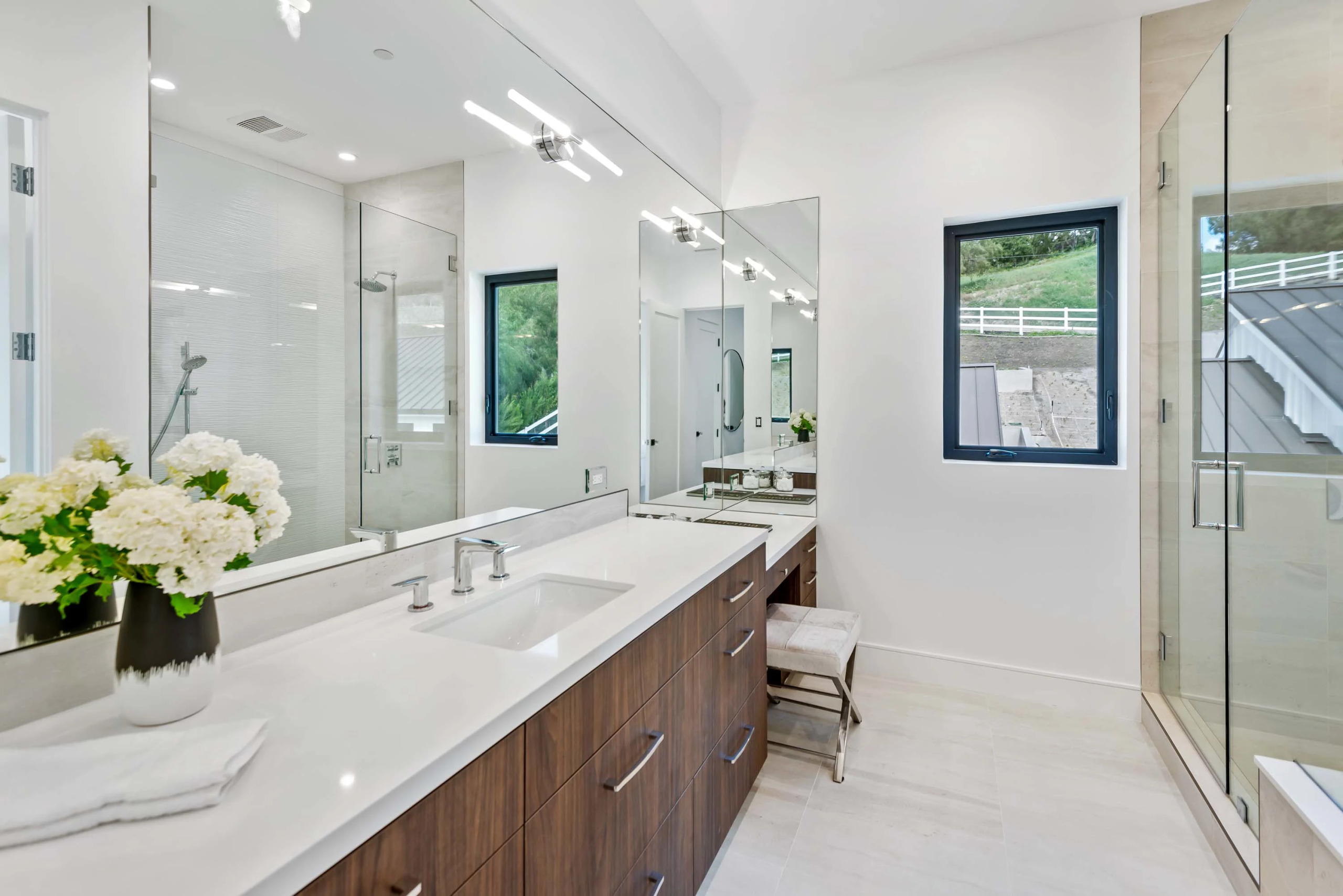 Stella Dolce | 25057 Lewis and Clark Road, Hidden Hills, Los Angeles, California | Luxury Real Estate | Concierge Auctions