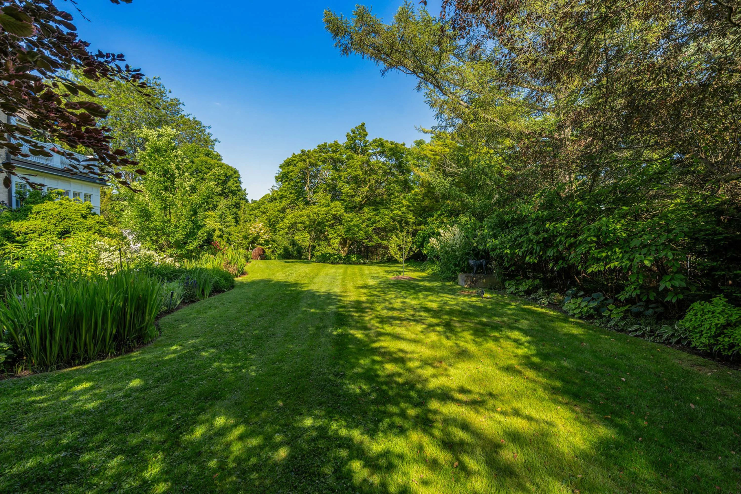 Whitlaw House | 1 Banfield Street, Paris, Ontario, Canada | Luxury Real Estate | Concierge Auctions