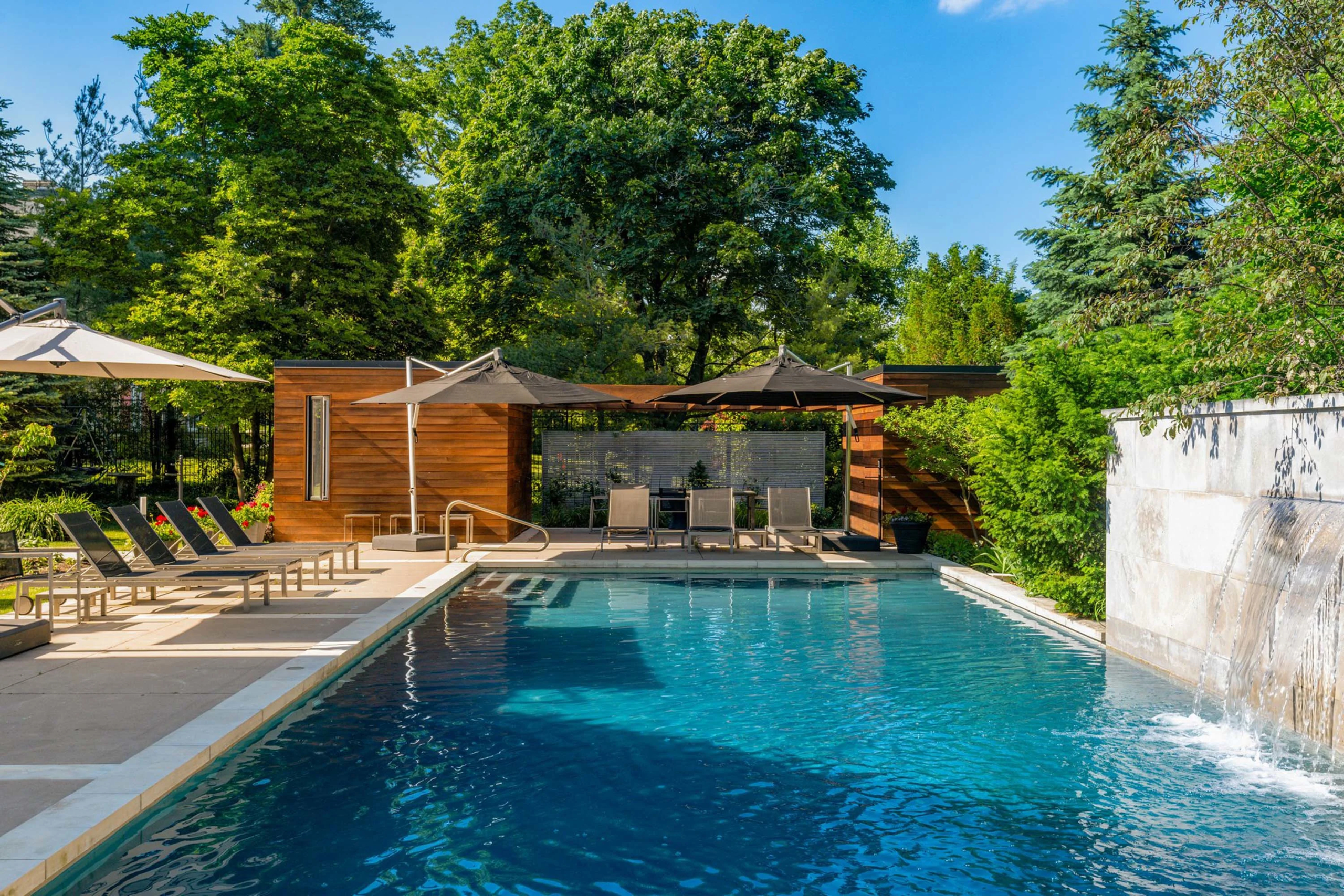 Whitlaw House | 1 Banfield Street, Paris, Ontario, Canada | Luxury Real Estate | Concierge Auctions