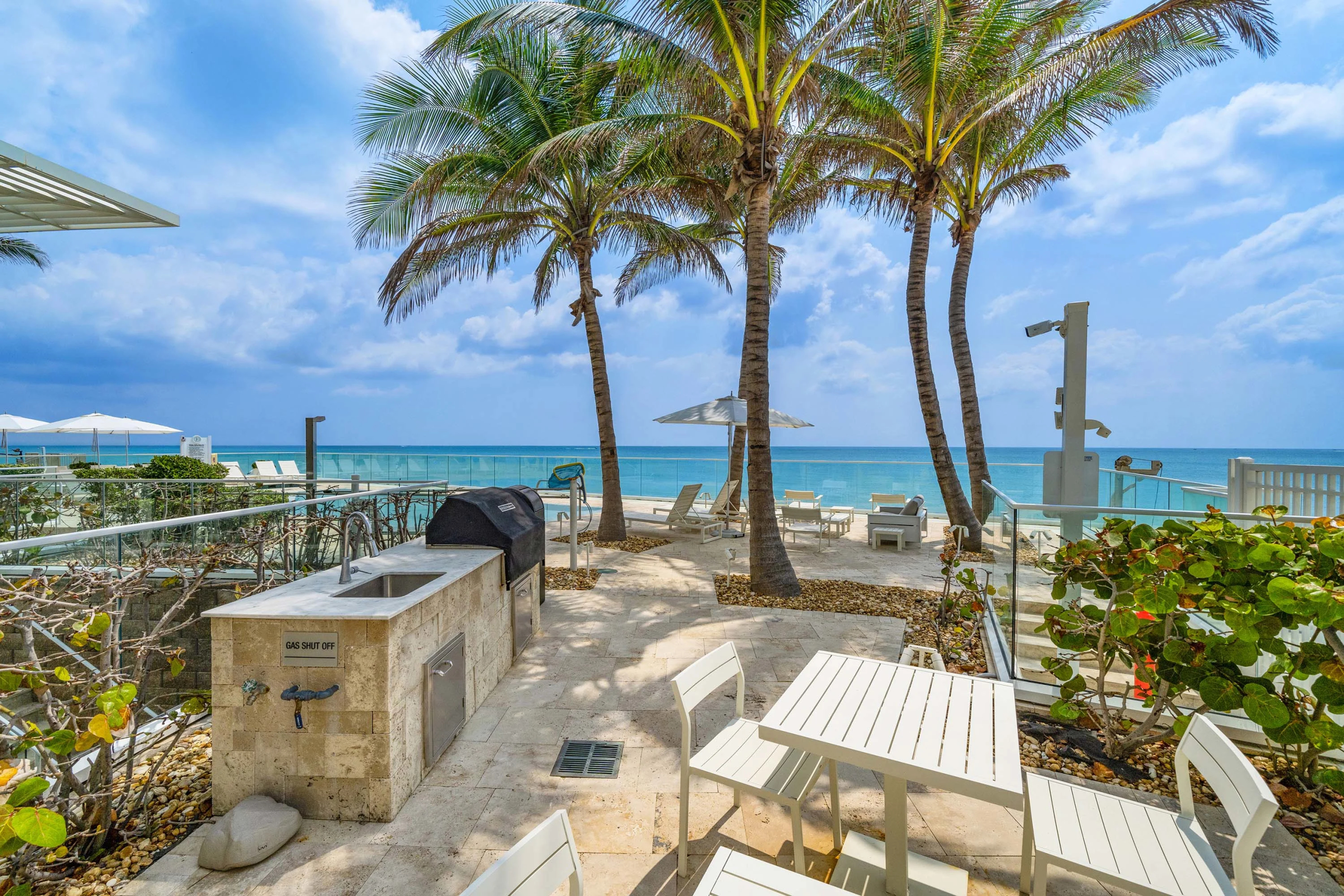3550 South Ocean Boulevard, 2B, South Palm Beach, Florida | Luxury Real Estate | Concierge Auctions