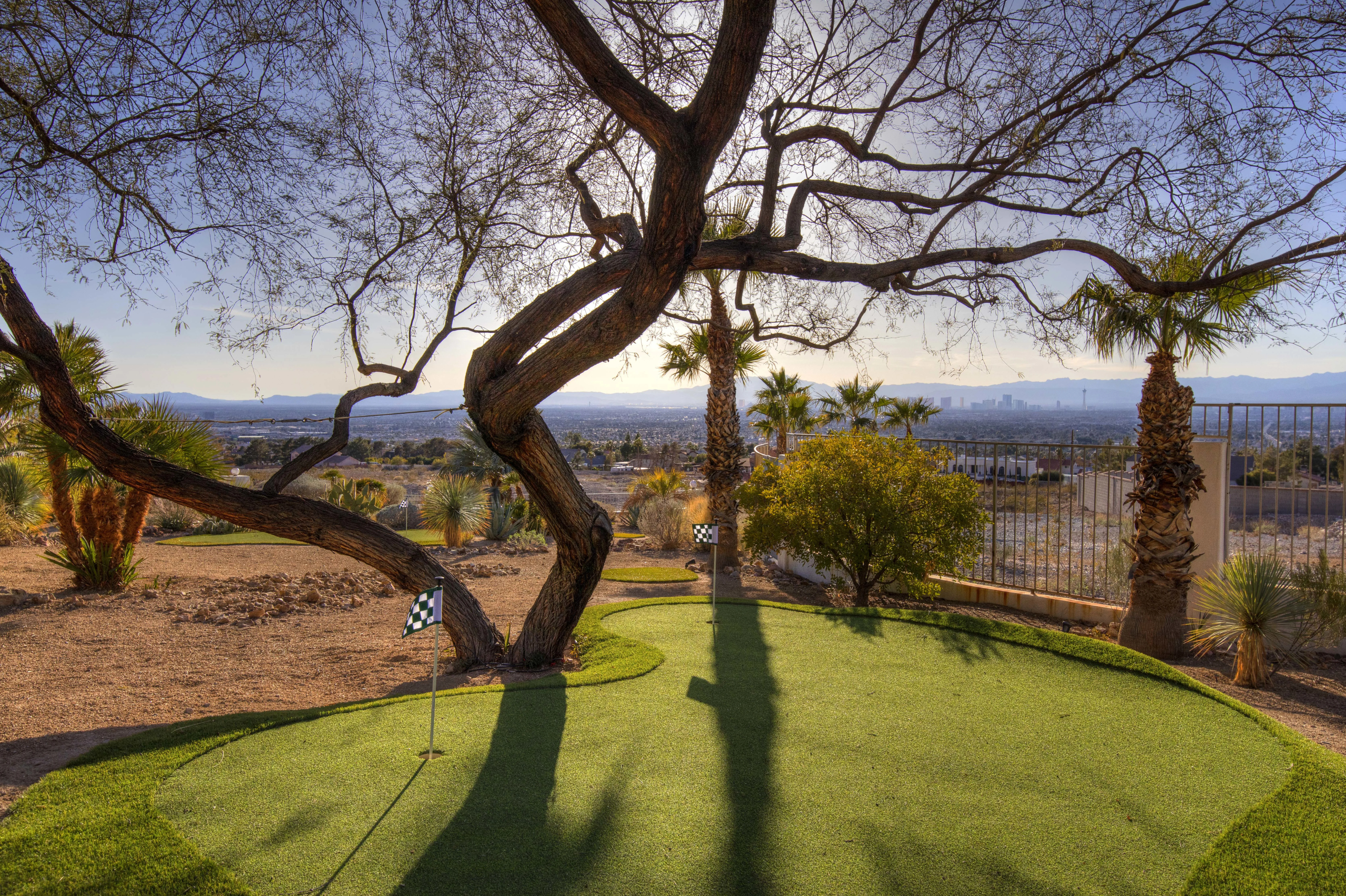 Sapphire Oasis | 460 Probst Way | Las Vegas, Nevada | Luxury Real Estate