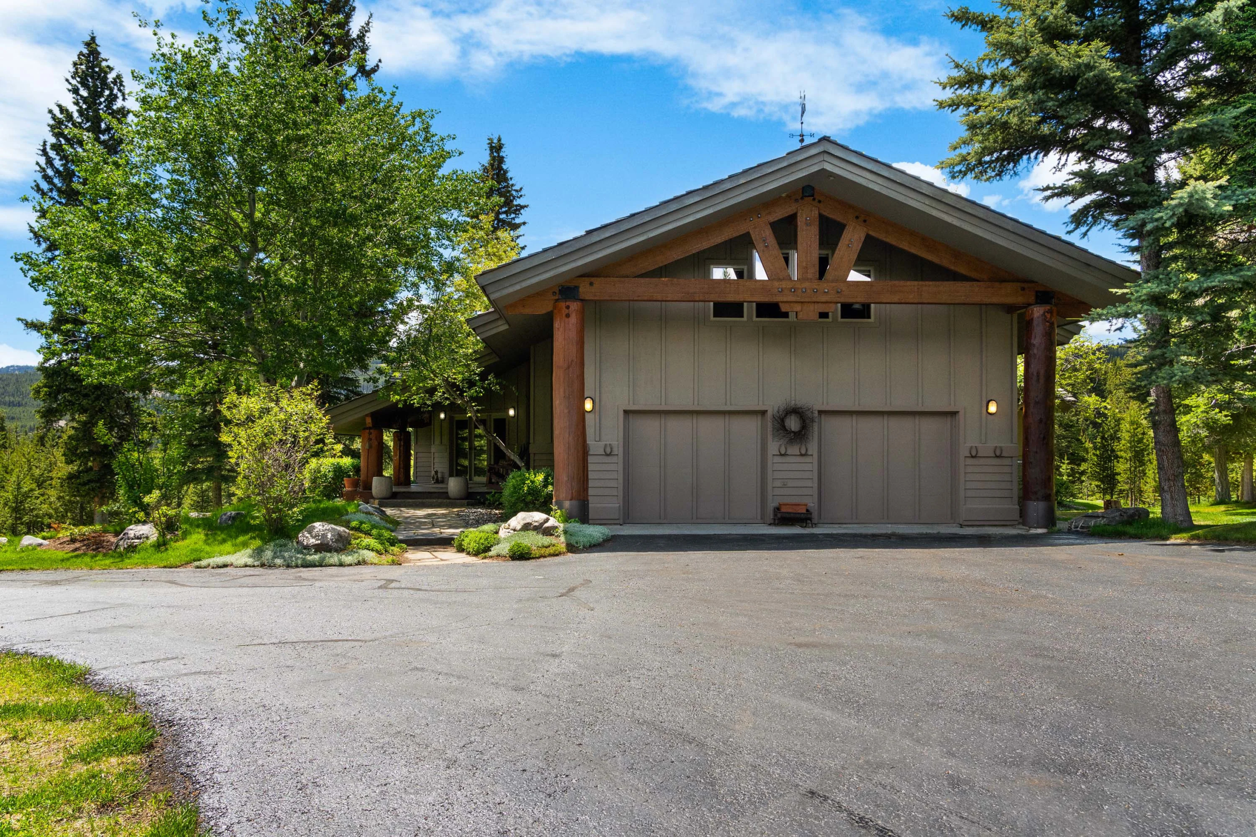 5255 Lone Mountain Trail, Big Sky, Montana | Luxury Real Estate | Concierge Auctions