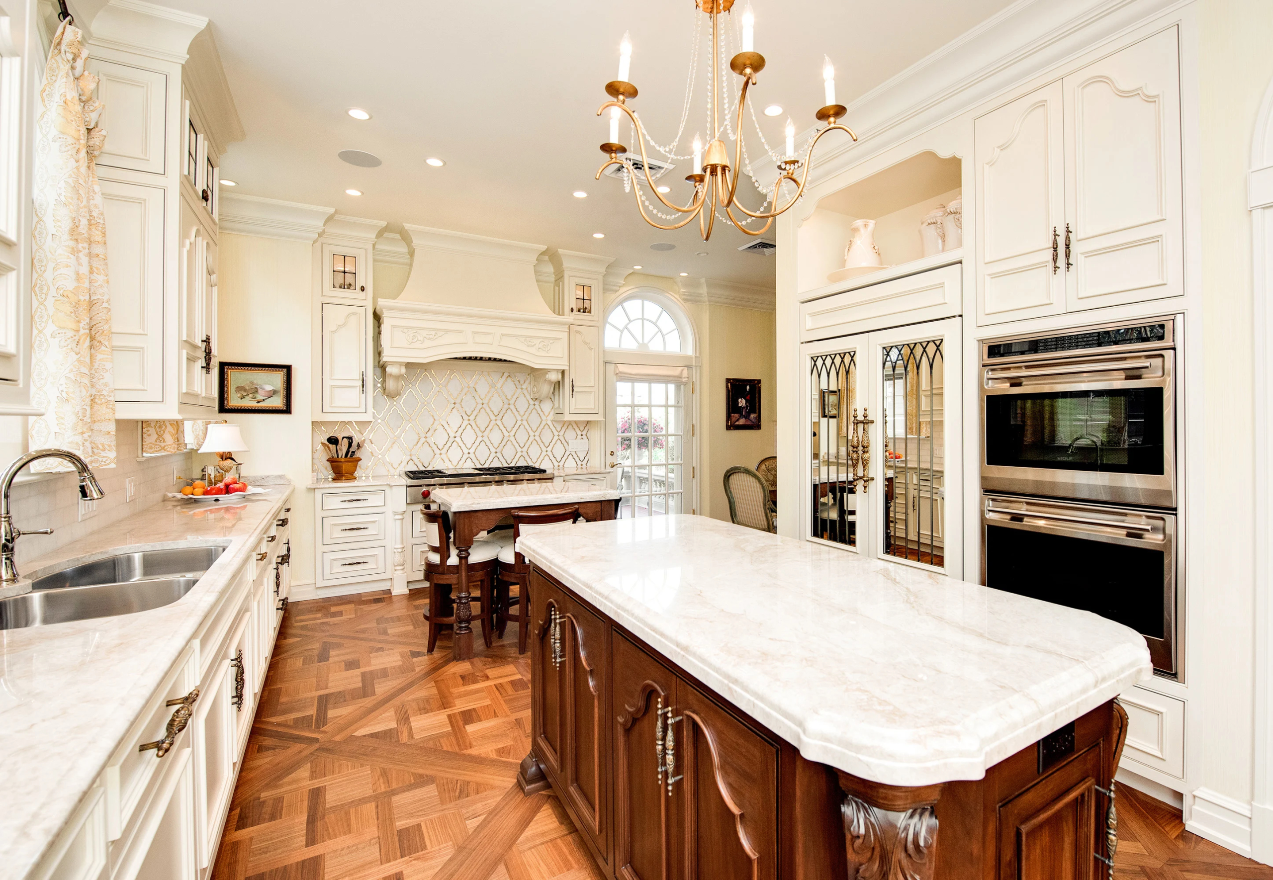 5270 N Lake Drive, Whitefish Bay, Wisconsin | Luxury Real Estate | Concierge Auctions