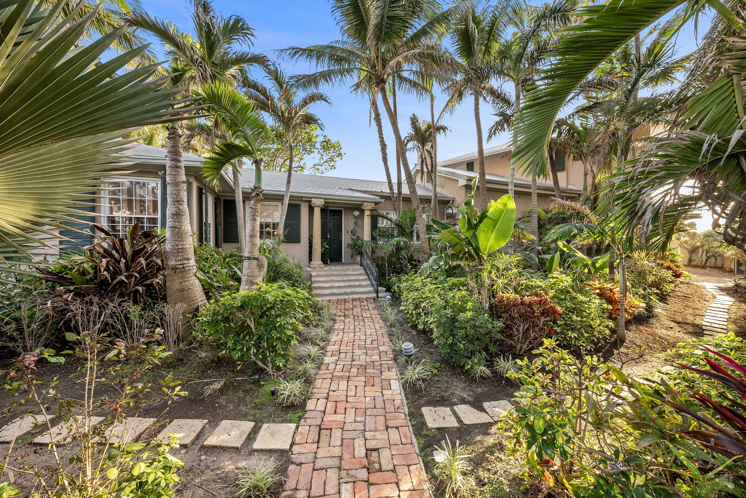 The Southernmost Southernmost house of the Continental United States | 400 South Street, Key West, Florida | Luxury Real Estate | Concierge Auctions