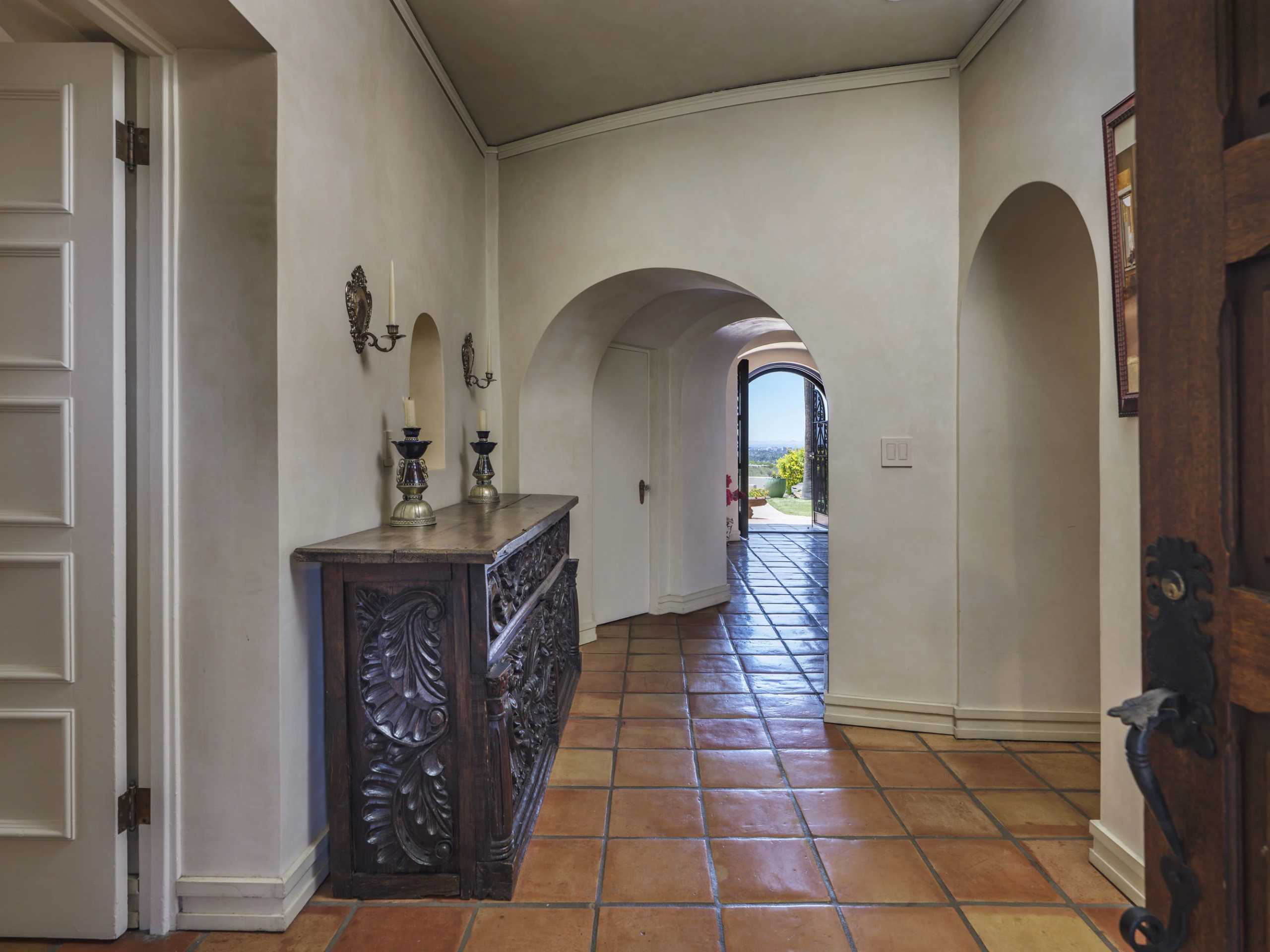 Eleven Arches | 5201 North Hacienda Del Sol Road, Tucson, AZ | Luxury Real Estate | Concierge Auctions