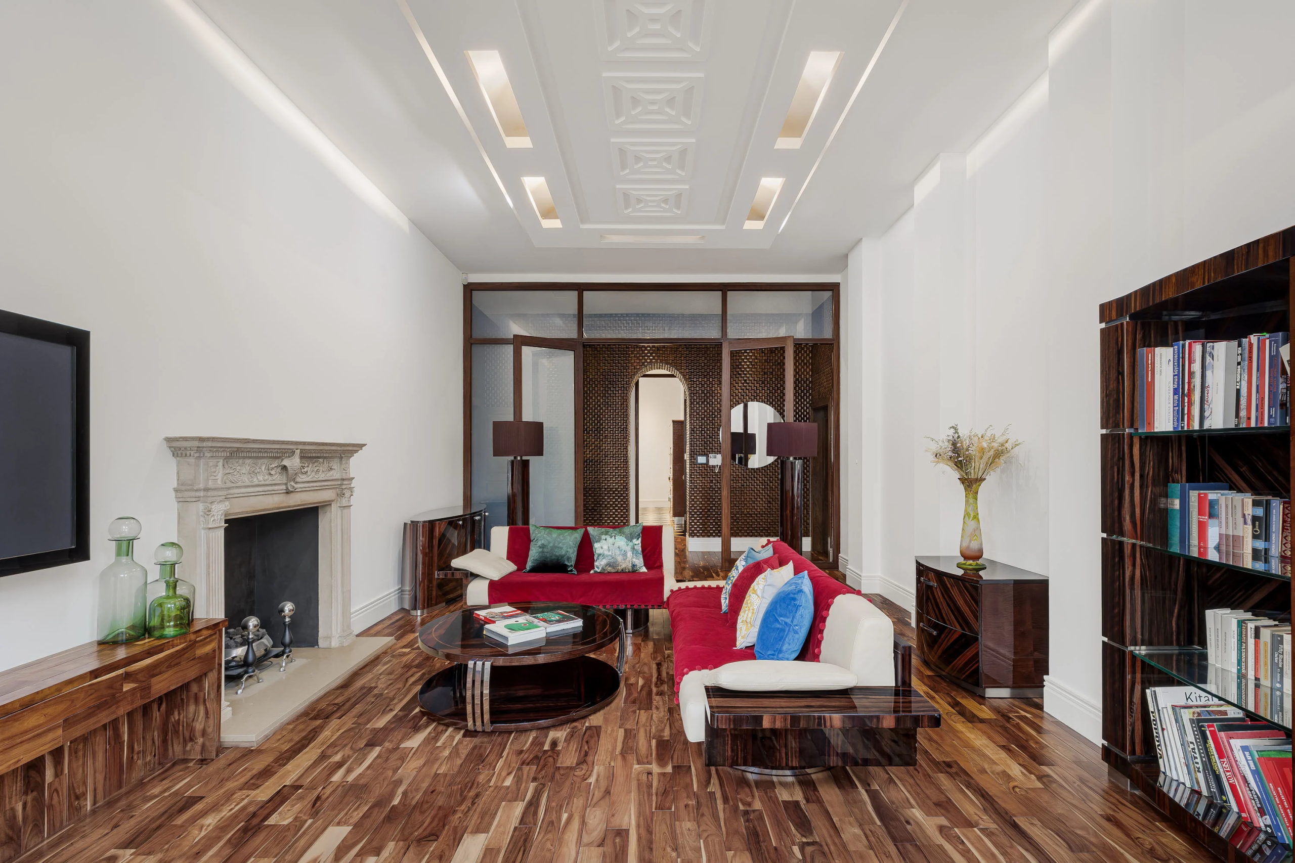 Flat 1 | Holland Park, London W11 3RZ, UK | Luxury Real Estate | Concierge Auctions