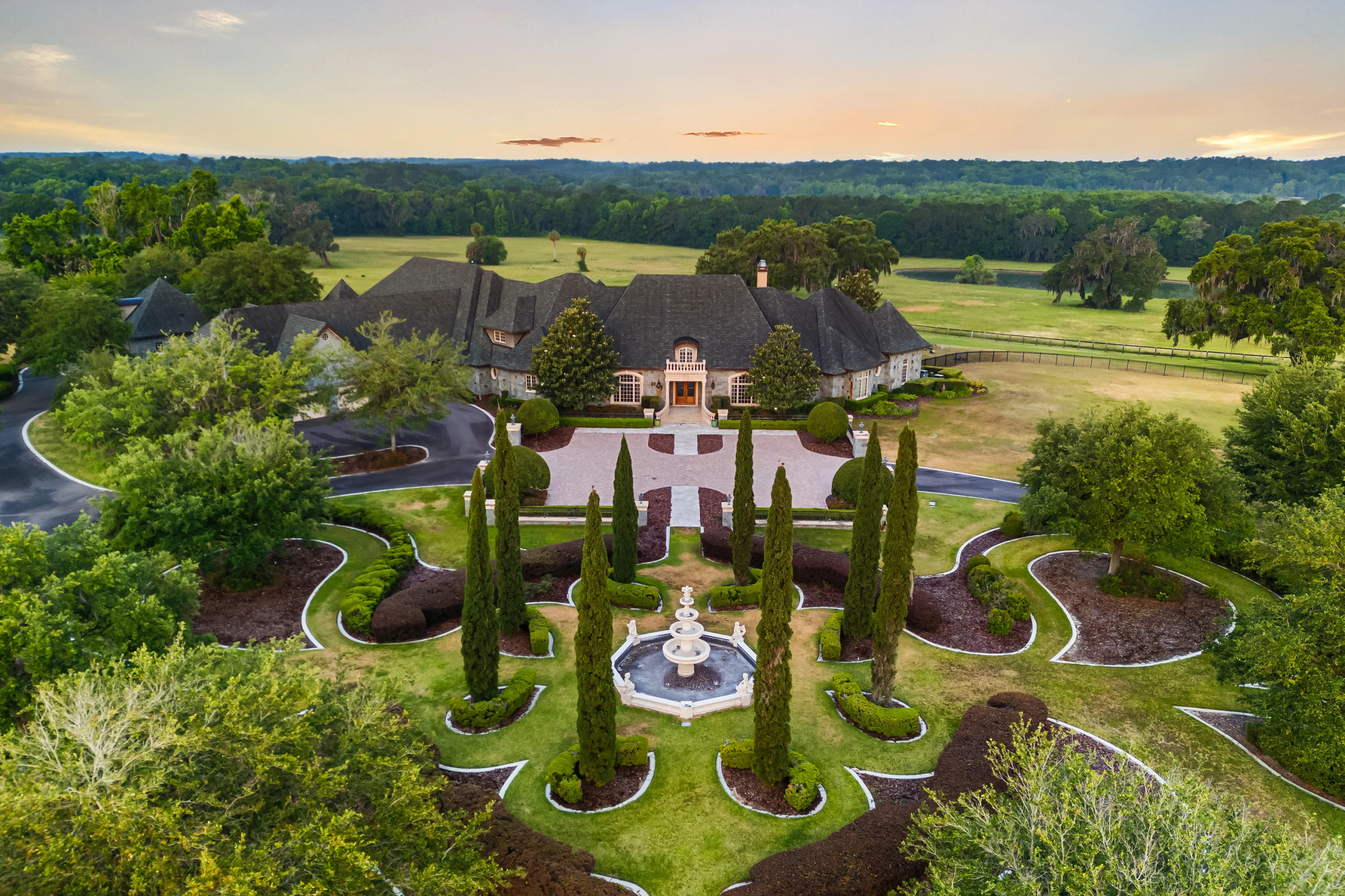 9001 NW 200th Street Road | Micanopy, FL | Luxury Real Estate | Concierge Auctions