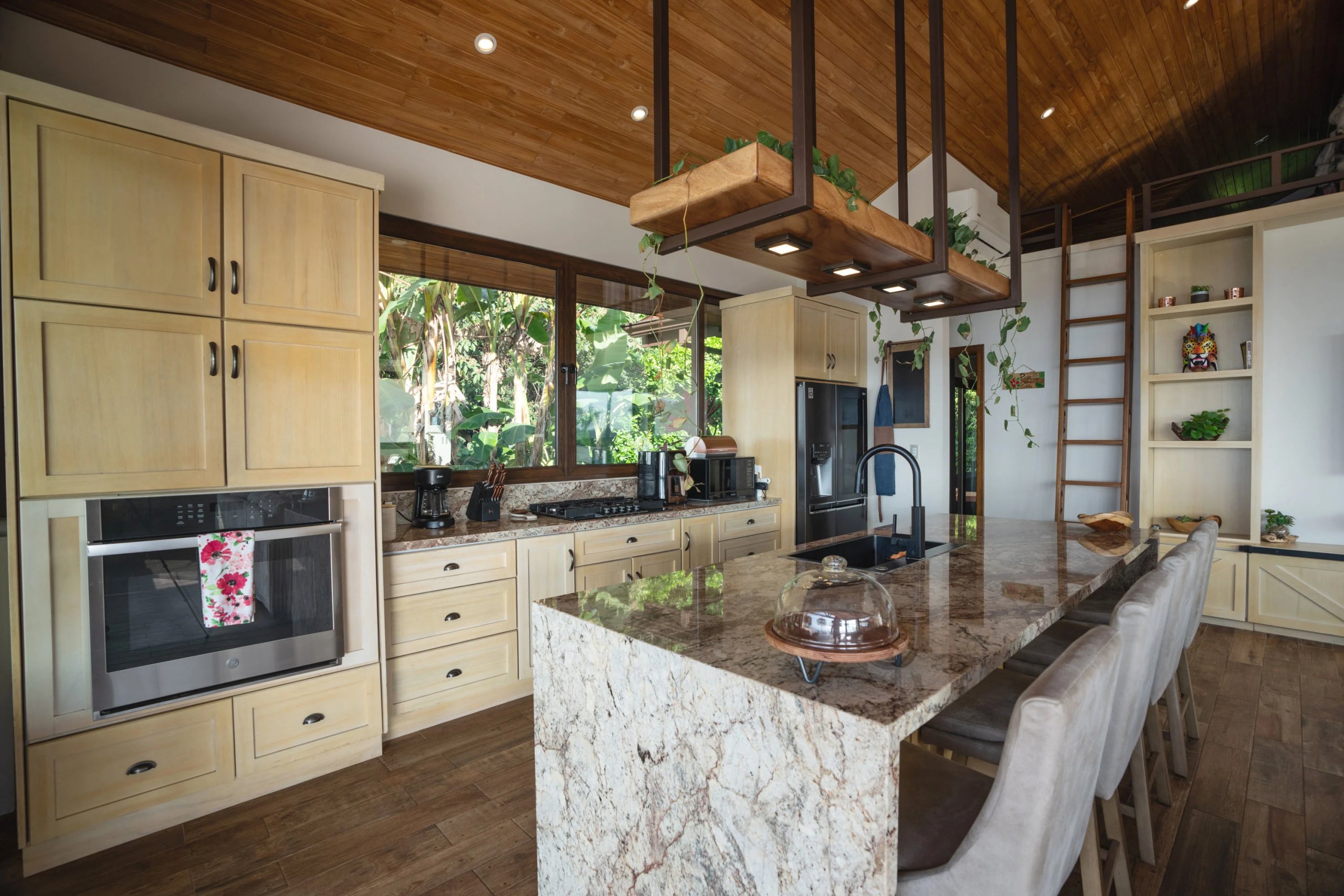 Playa Hermosa | Puntarenas, Costa Rica | Luxury Real Estate | Concierge Auctions
