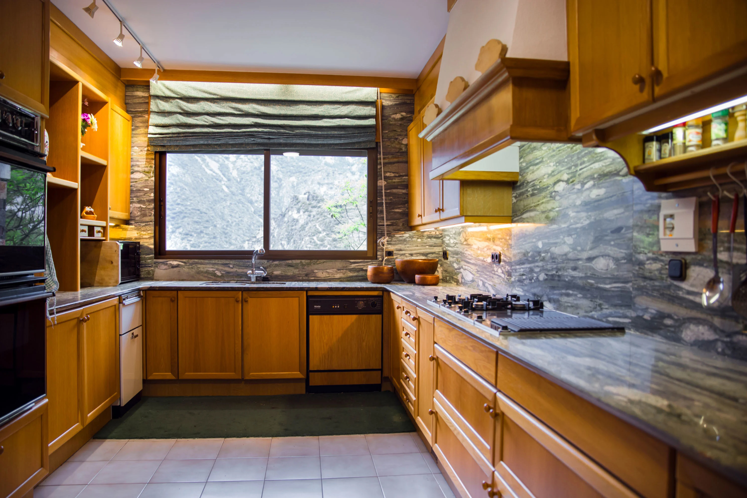 Casa Comprar | The Pyrenees, Andorra | Luxury Real Estate