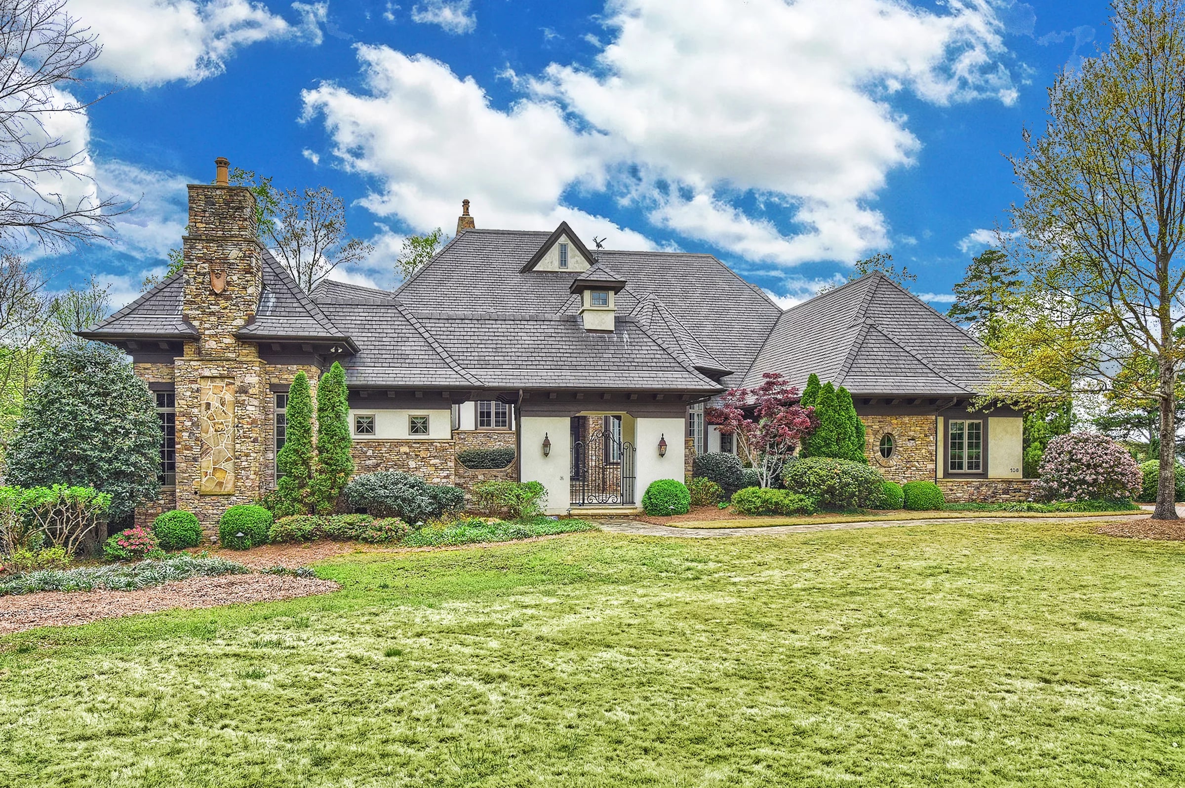 106 Grey Lady Court | Lake Norman, North Carolina | Luxury Real Estate