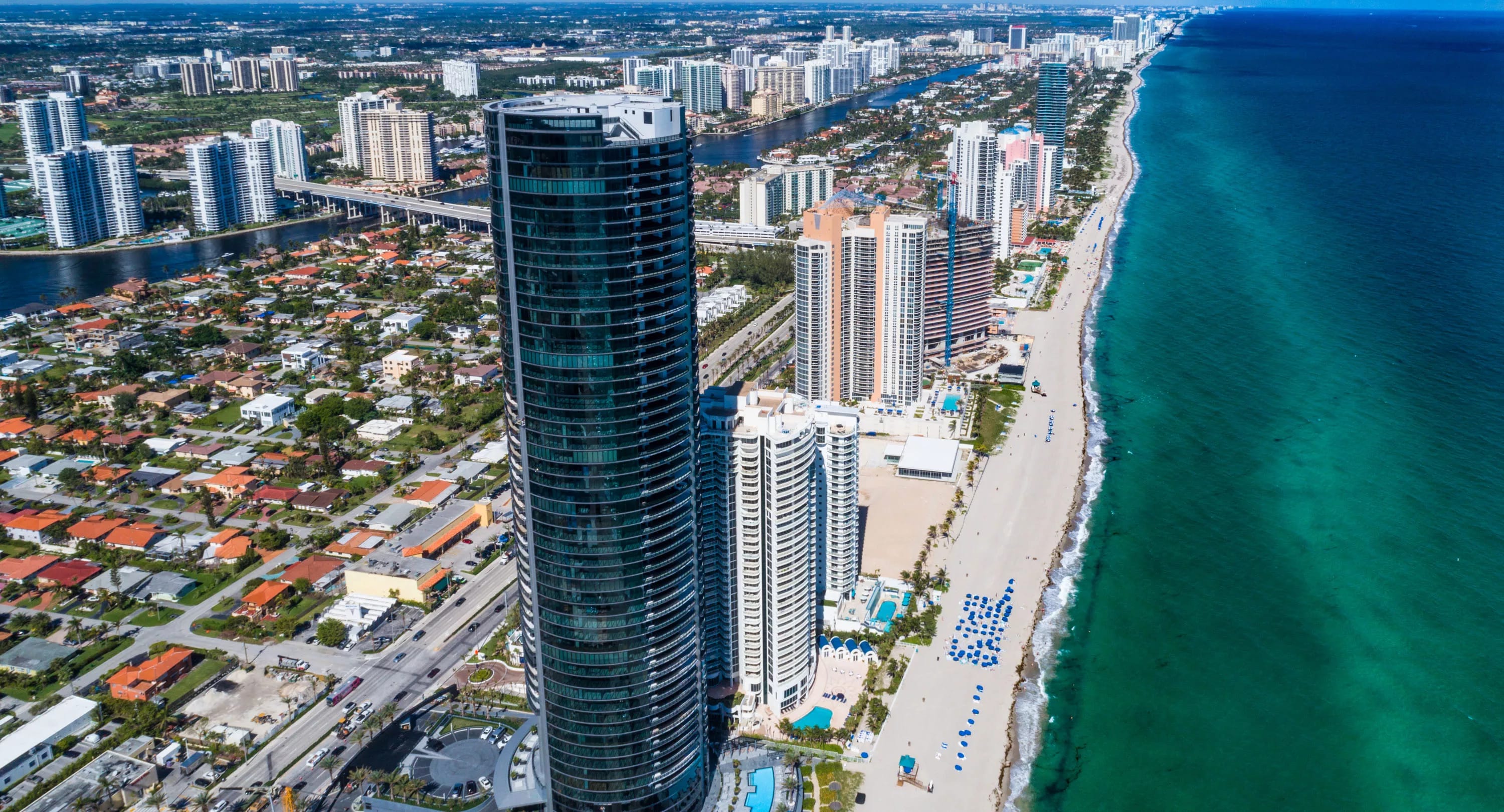 Porsche Design Tower, Residence 3605 | 18555 Collins Avenue | Sunny Isles Beach, Florida