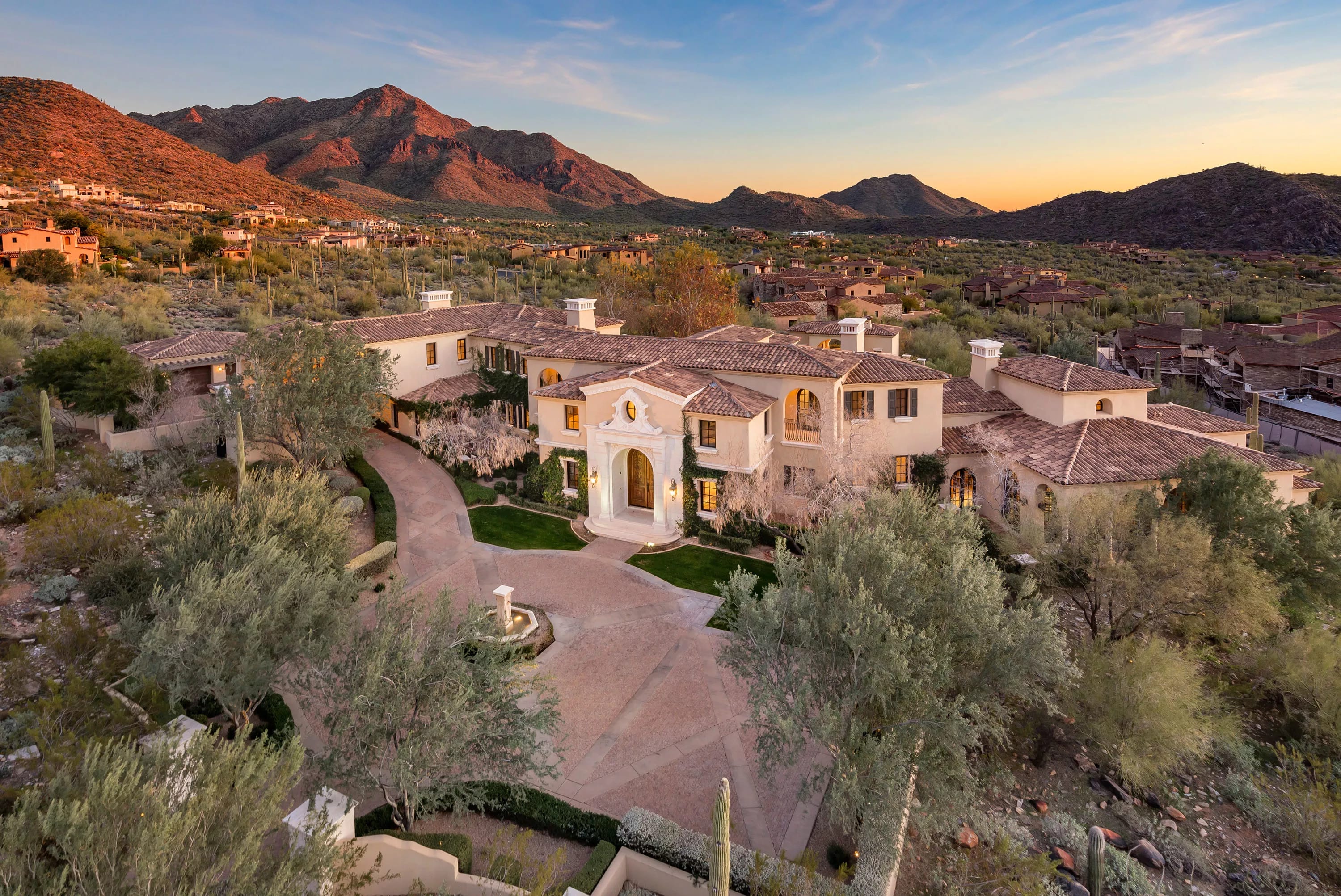 10947 E. Wingspan Way | Scottsdale, AZ | Luxury Real Estate