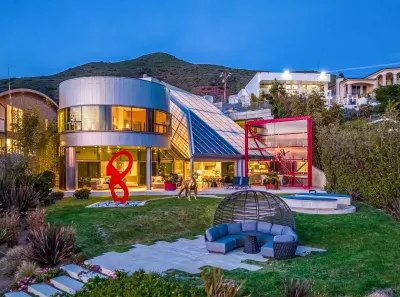 Malibu Modern Listed at $42 Million and Designed by Architect Edward R. Niles to be Auctioned