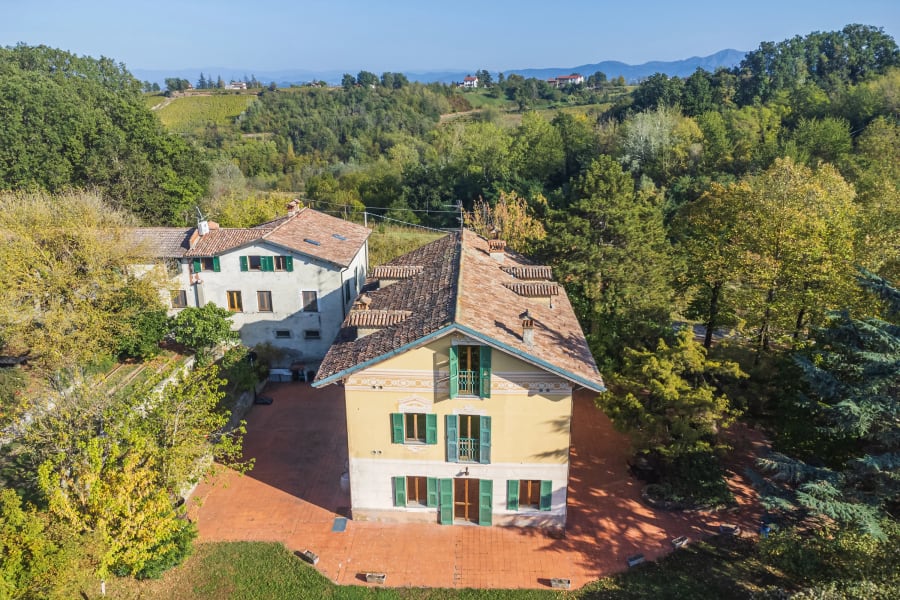 1 Cascina Palazzo, Rocca Grimalda, Italy | Luxury Real Estate | Concierge Auctions