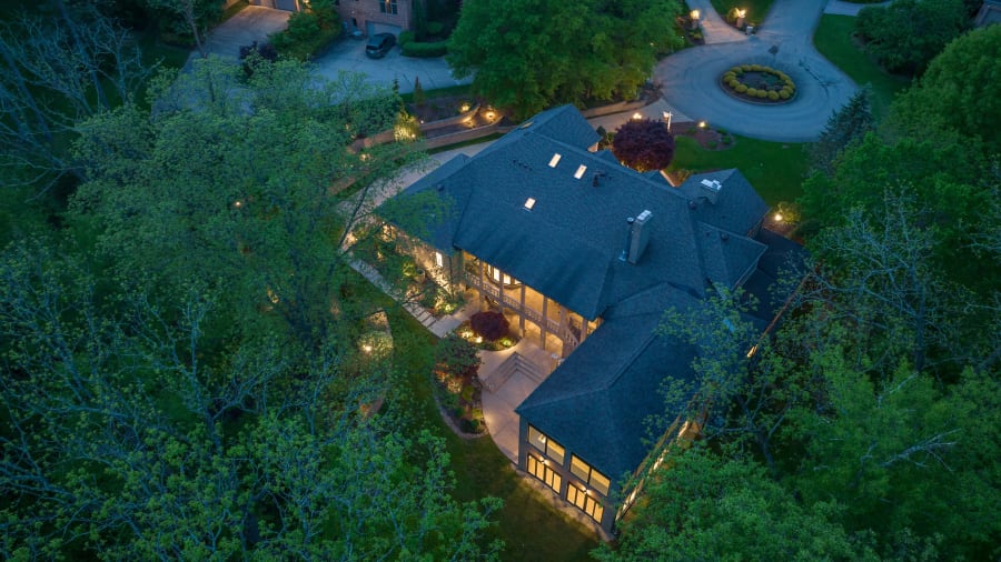 105 Lantern Circle | Near Pittsburgh | Luxury Real Estate