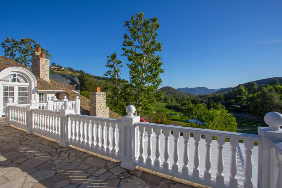 Live at the Edge of Paradise | 1064 Lakeview Canyon Road | Westlake Village, California | Luxury Real Estate