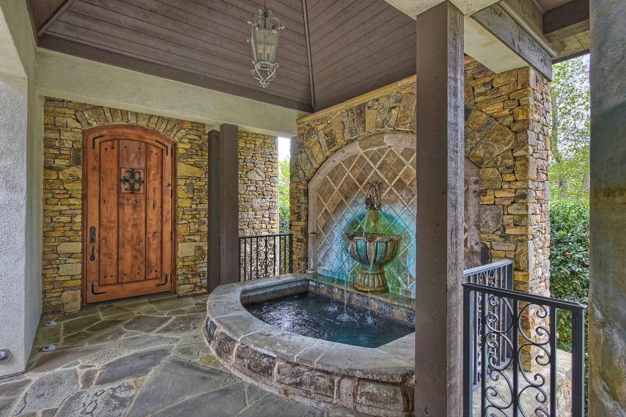 106 Grey Lady Court | Lake Norman, North Carolina | Luxury Real Estate