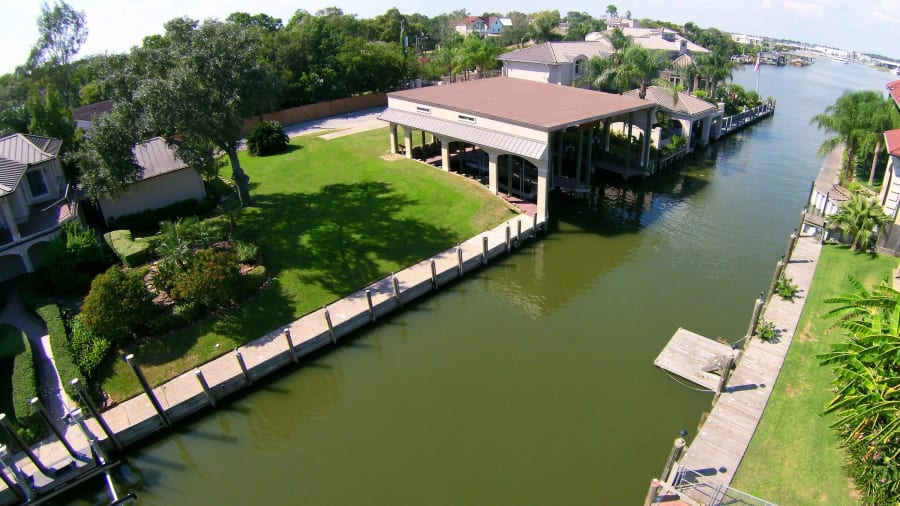 108 Bayou Lane | Kemah, Texas | Luxury Real Estate