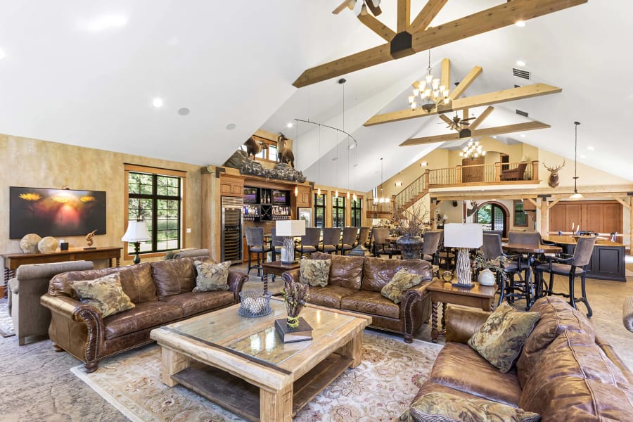 47684 21st Street, Southwest Michigan, Michigan | Luxury Real Estate | Luxury Sporting Lodge